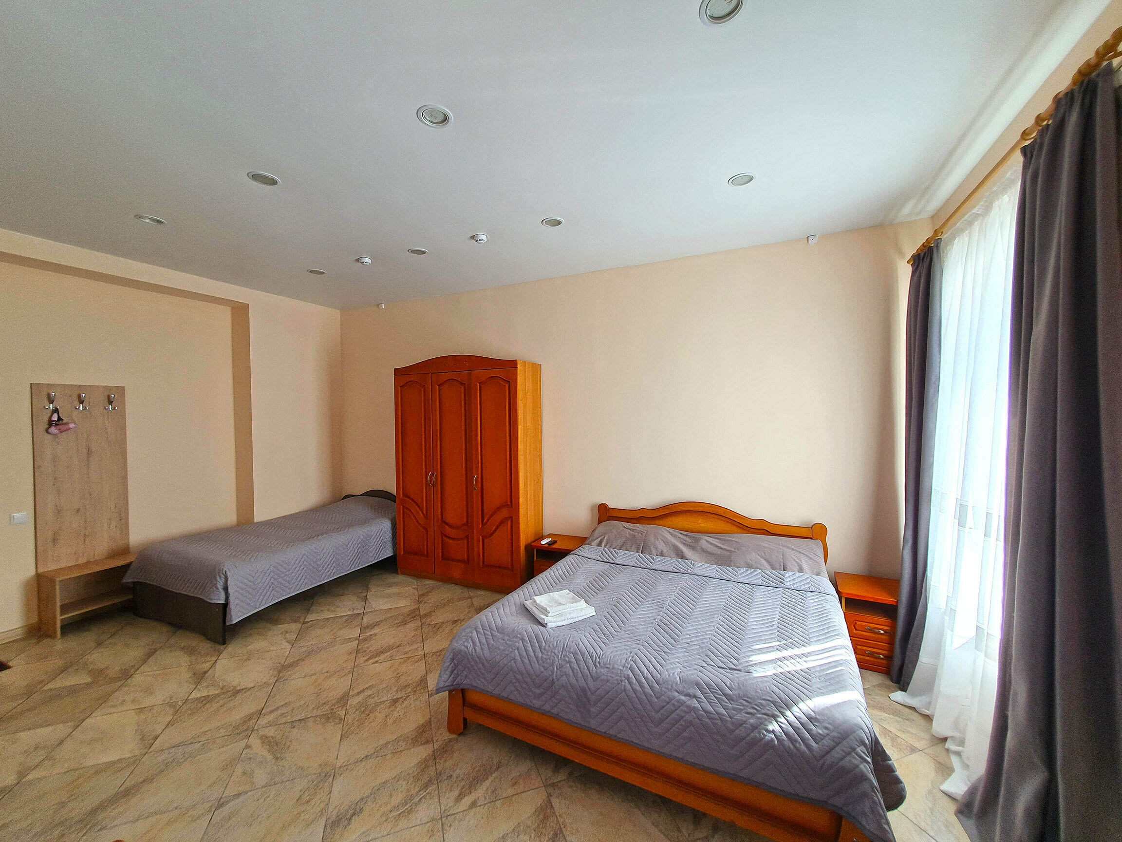 Бюджетный трехместный номер