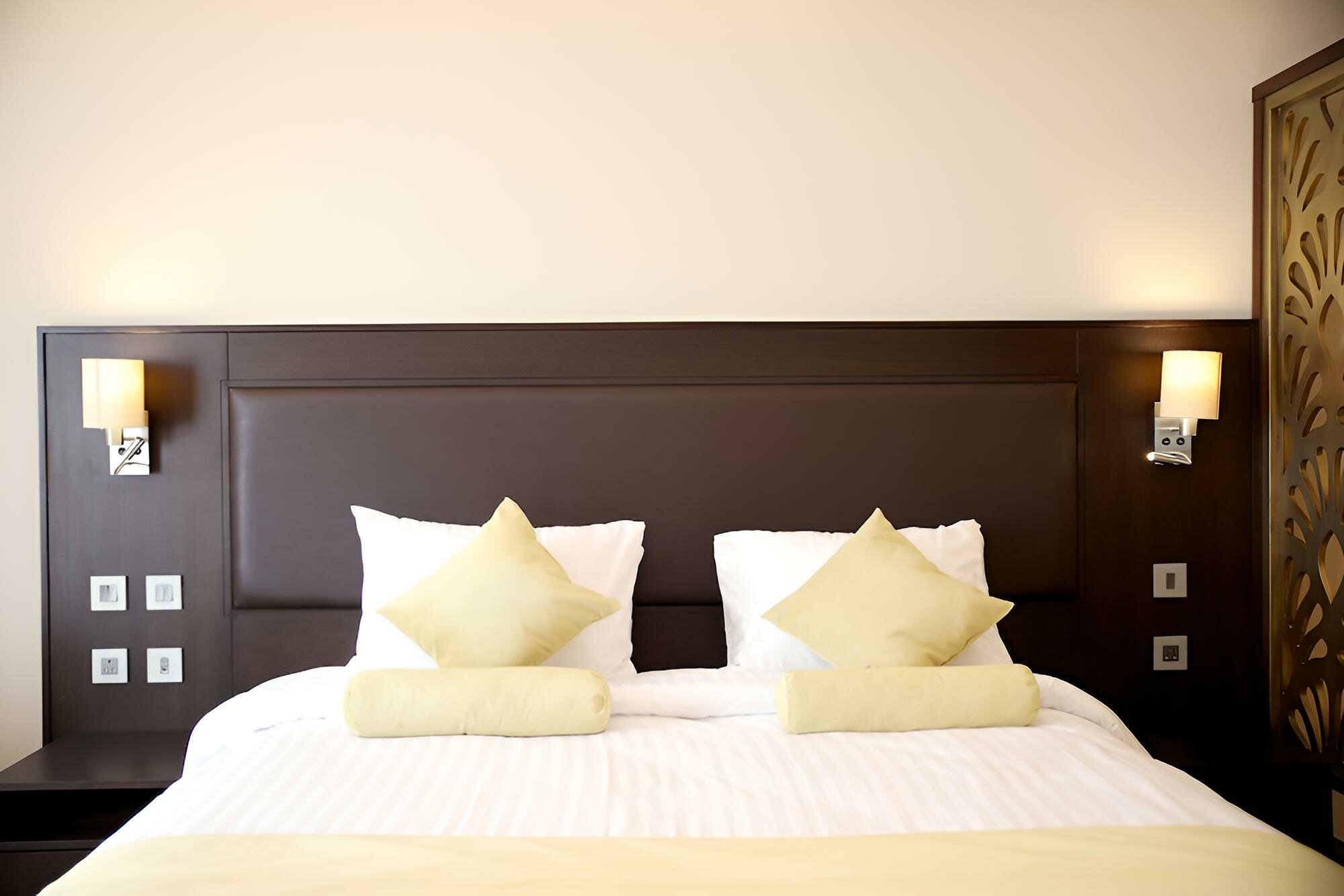 Classic Apartment, 1 King Bed, Non Smoking