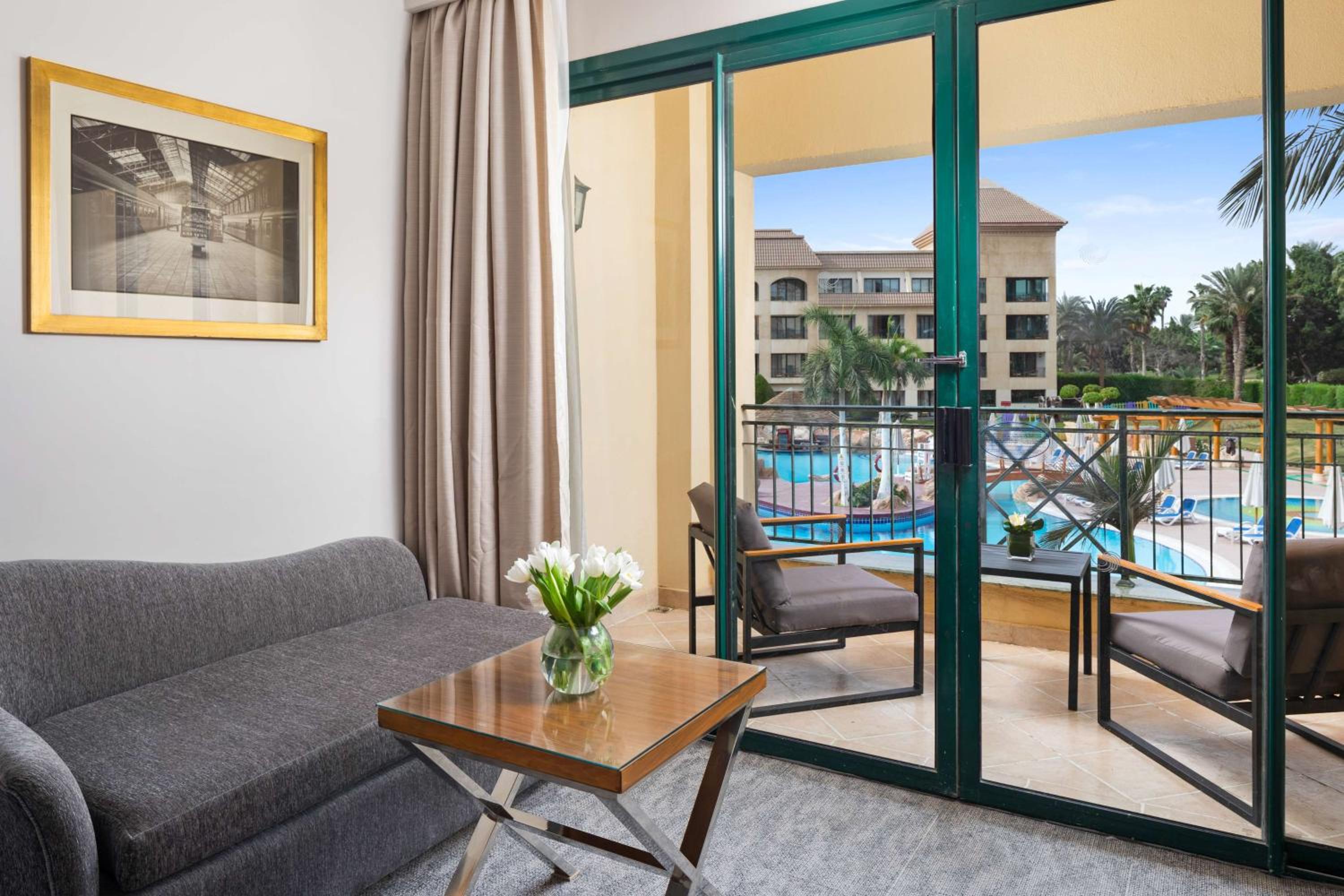 Superior King Room with pool