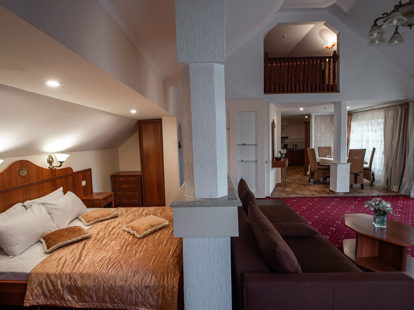 Люкс Римский