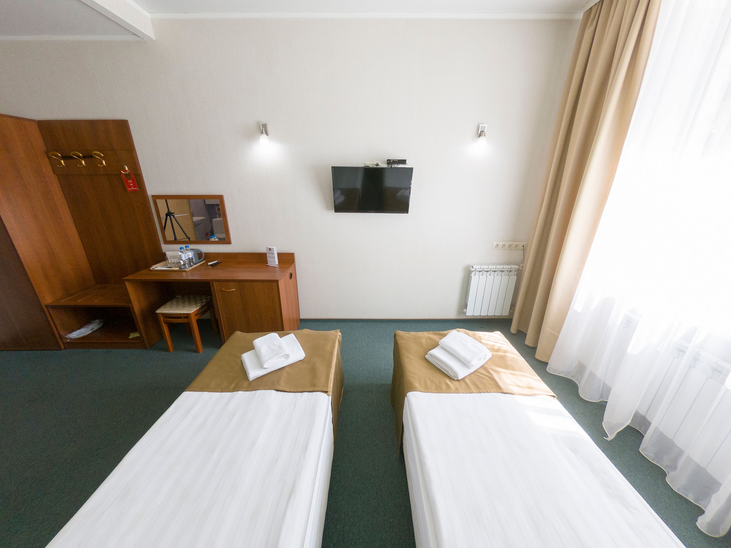 Улучшенный номер с кроватью размера «king-size» или 2 отдельными кроватями