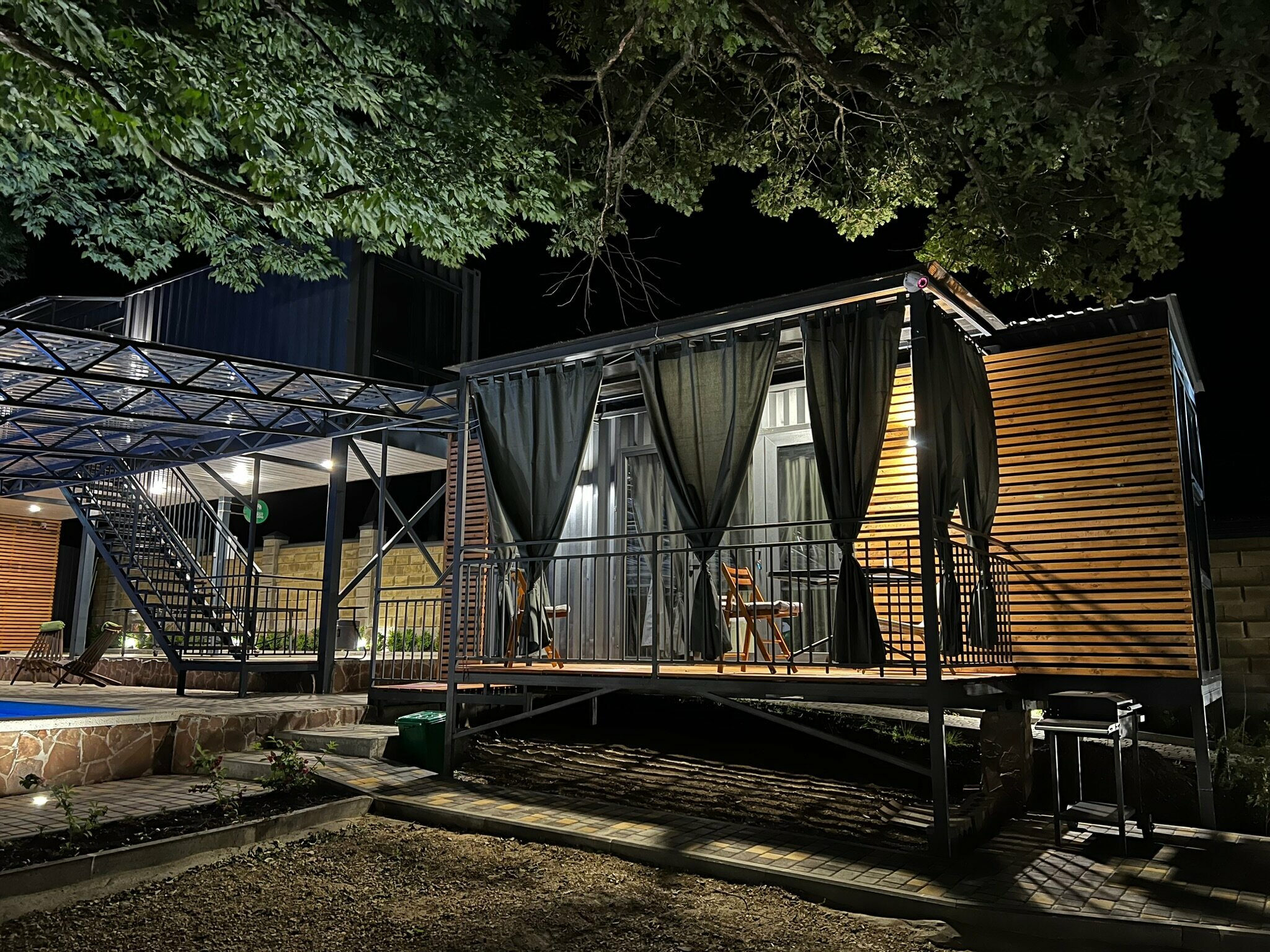 Дом с видом на лес