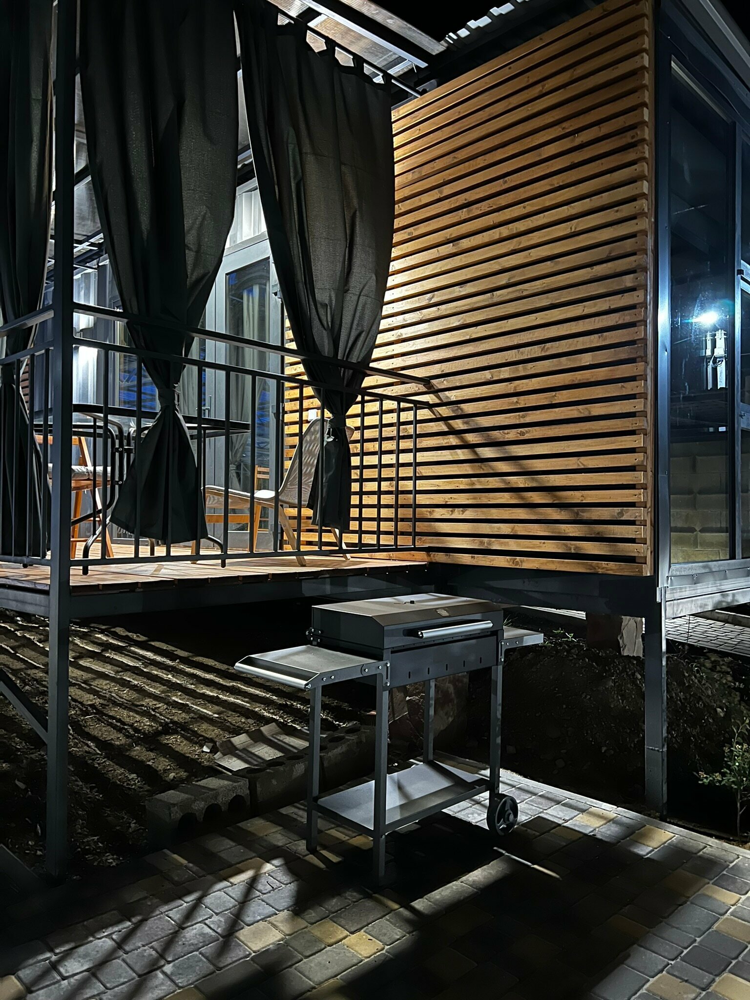 Дом с видом на лес