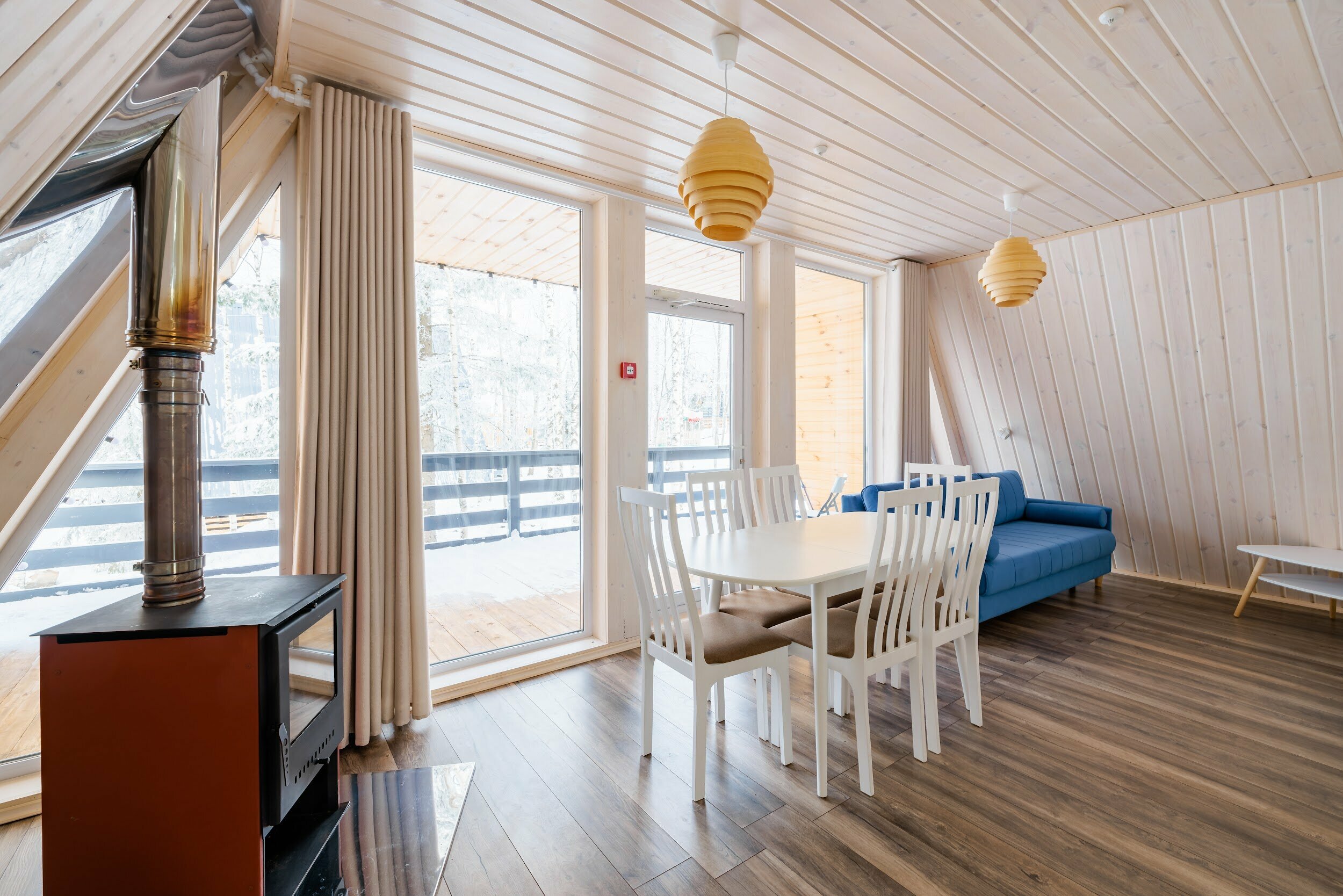 Коттедж 8-местный коттедж с кухней и сауной