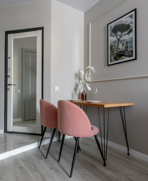 Улучшенный трехместный номер с видом во двор