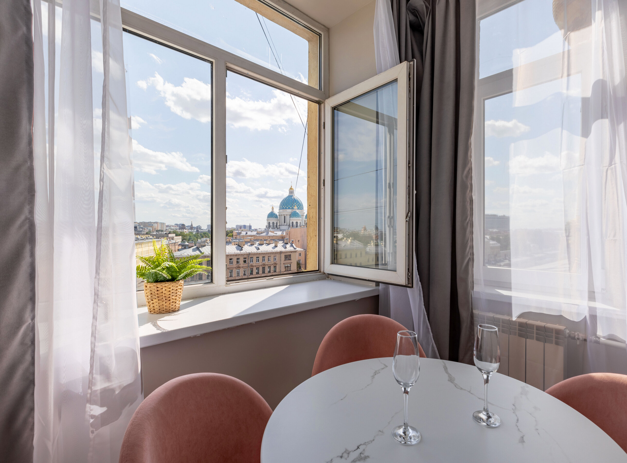 Люкс с видом на реку