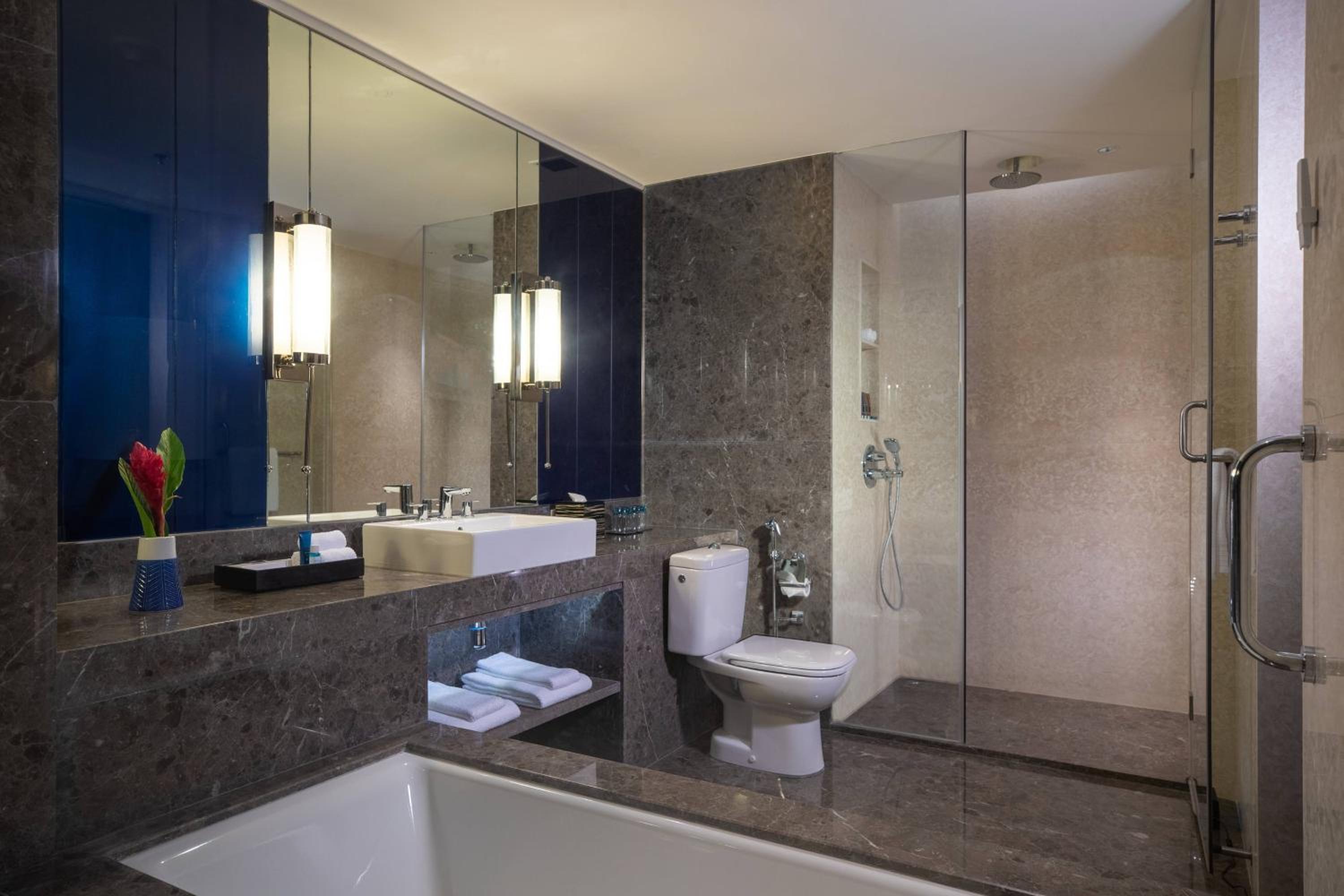 Executive King Room with Lounge Access