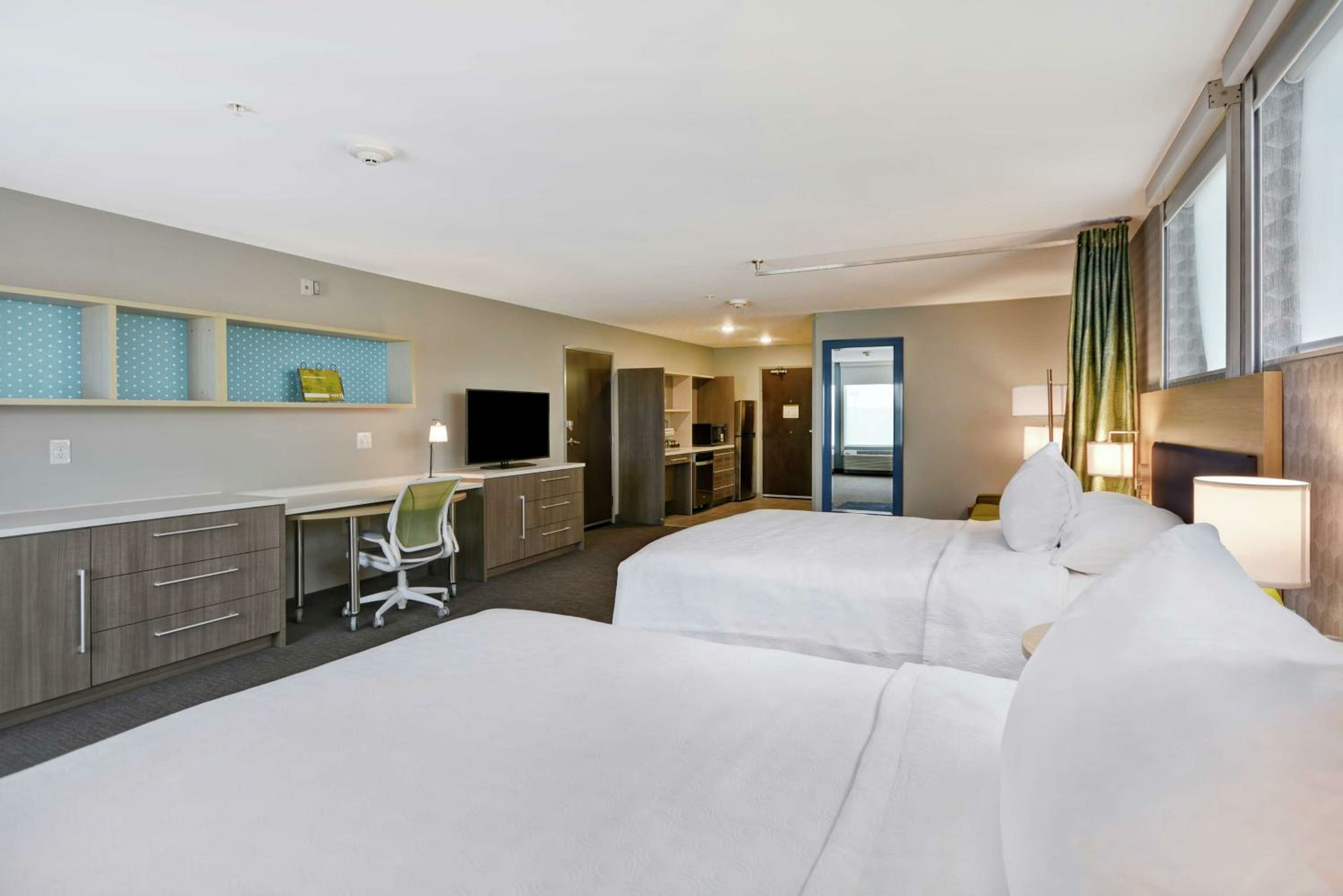 Queen Studio with Two Queen Beds - Mobility Access/Non-Smoking