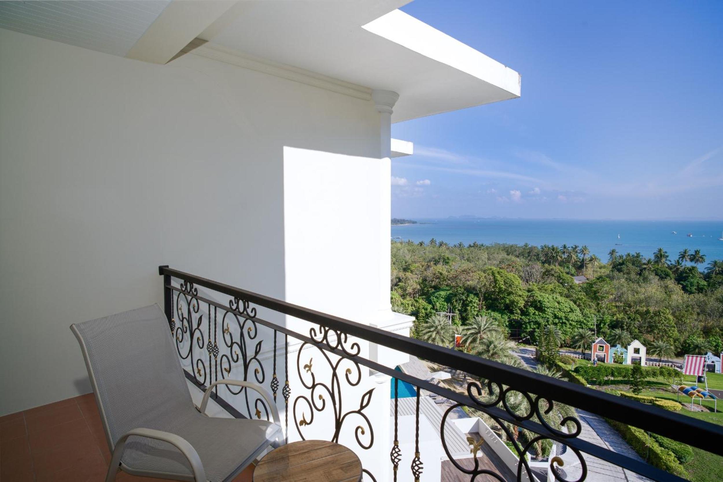 Deluxe Double Room with Sea View