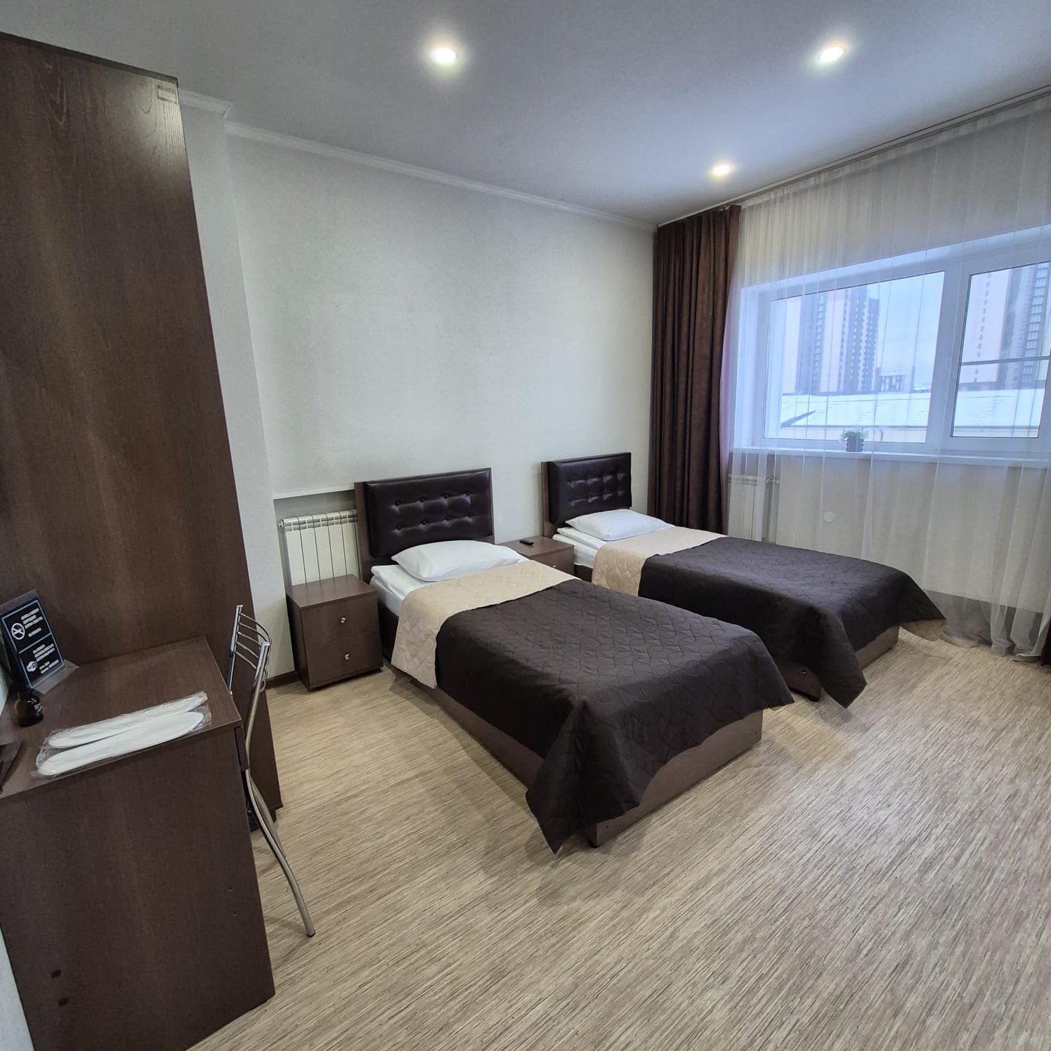 Трехместный номер «Комфорт» с душем