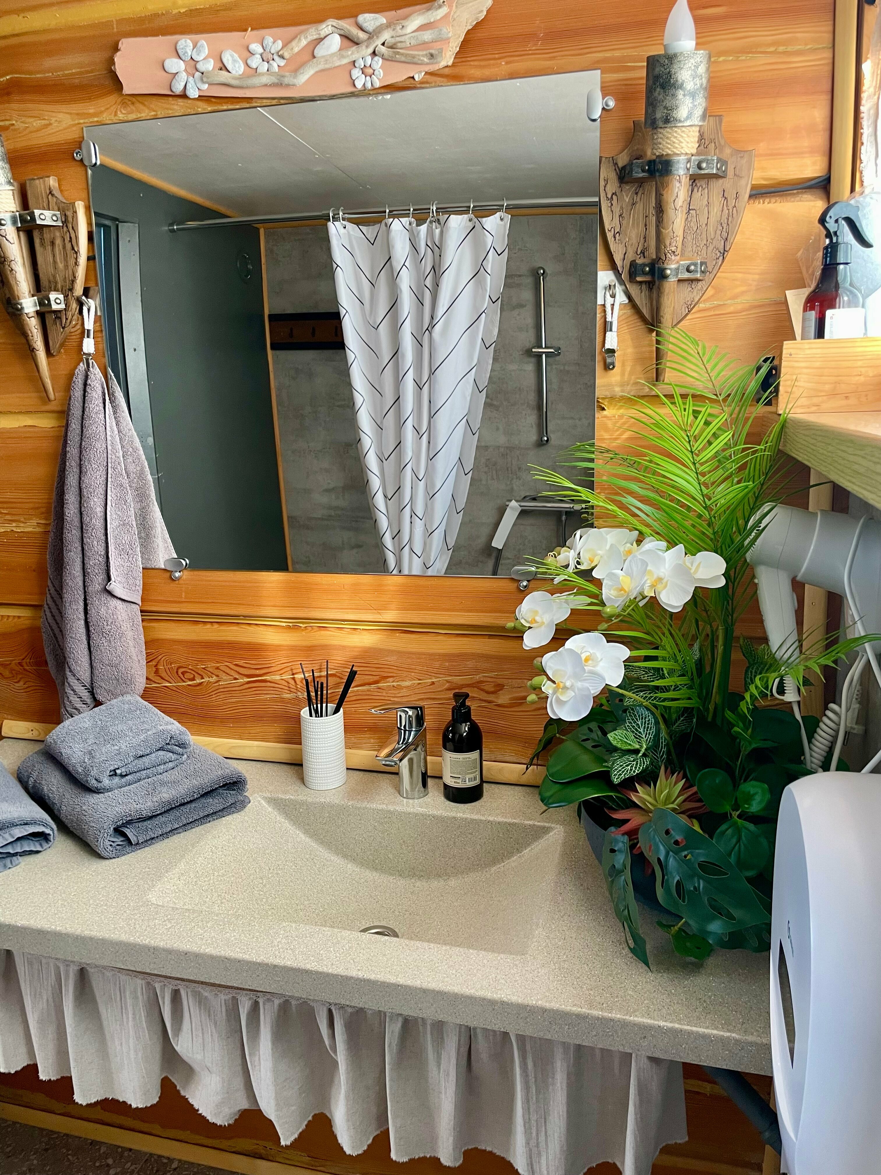 Четырехместный номер с видом на горы