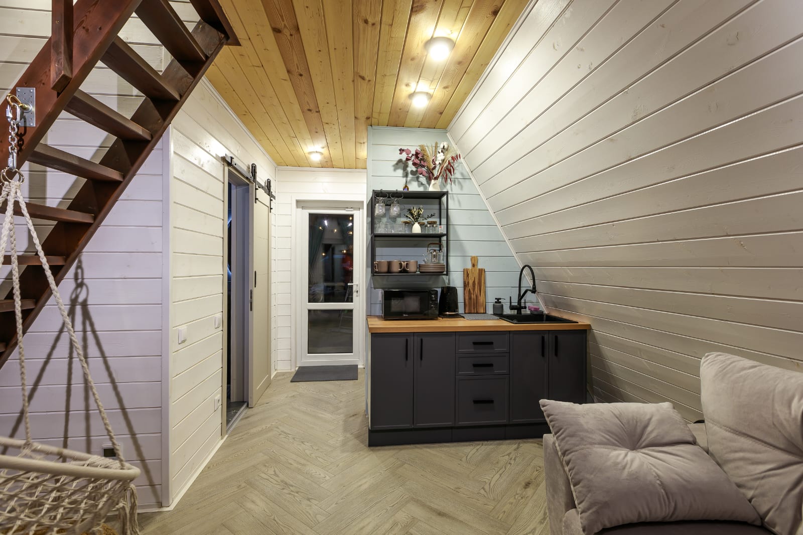 Дом с видом на озеро