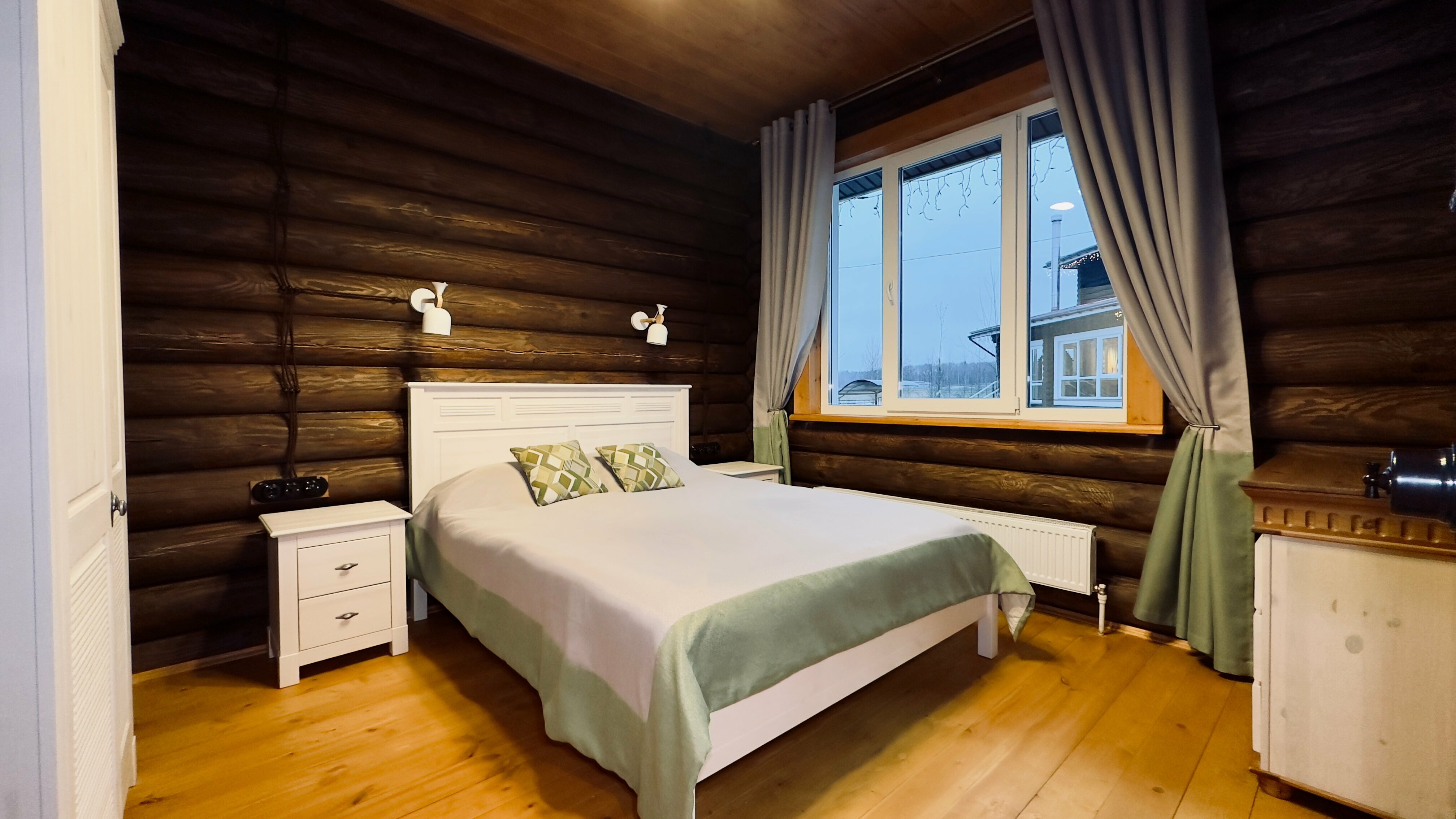 Дом из сруба №7 с террасой для 6-8 гостей