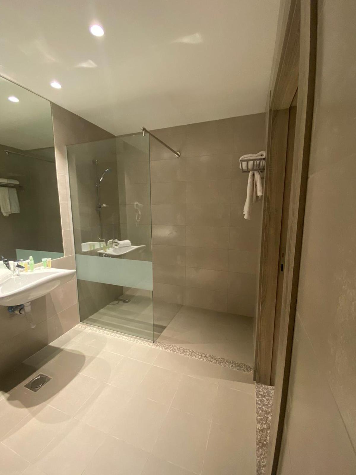 Tulip Studio Twin Room