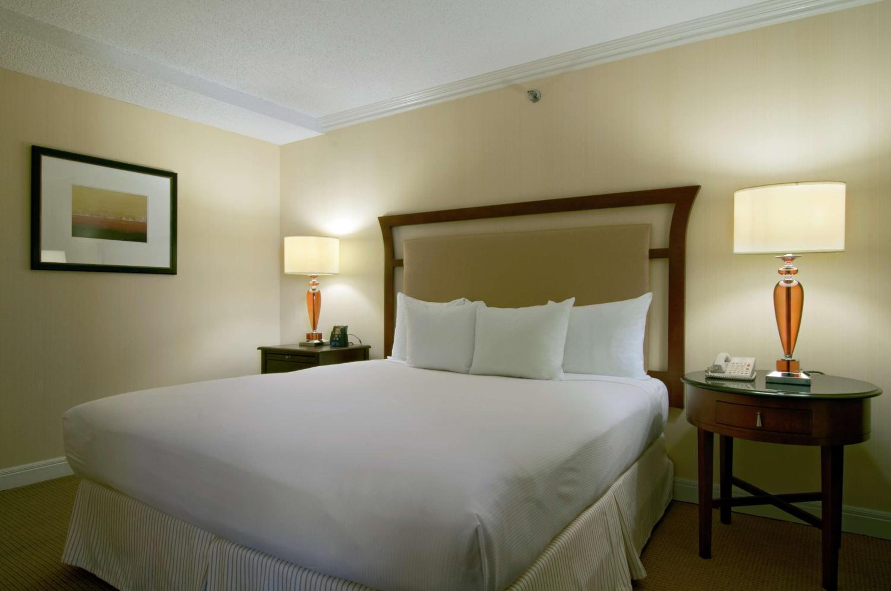 Queen Room - Non-Smoking