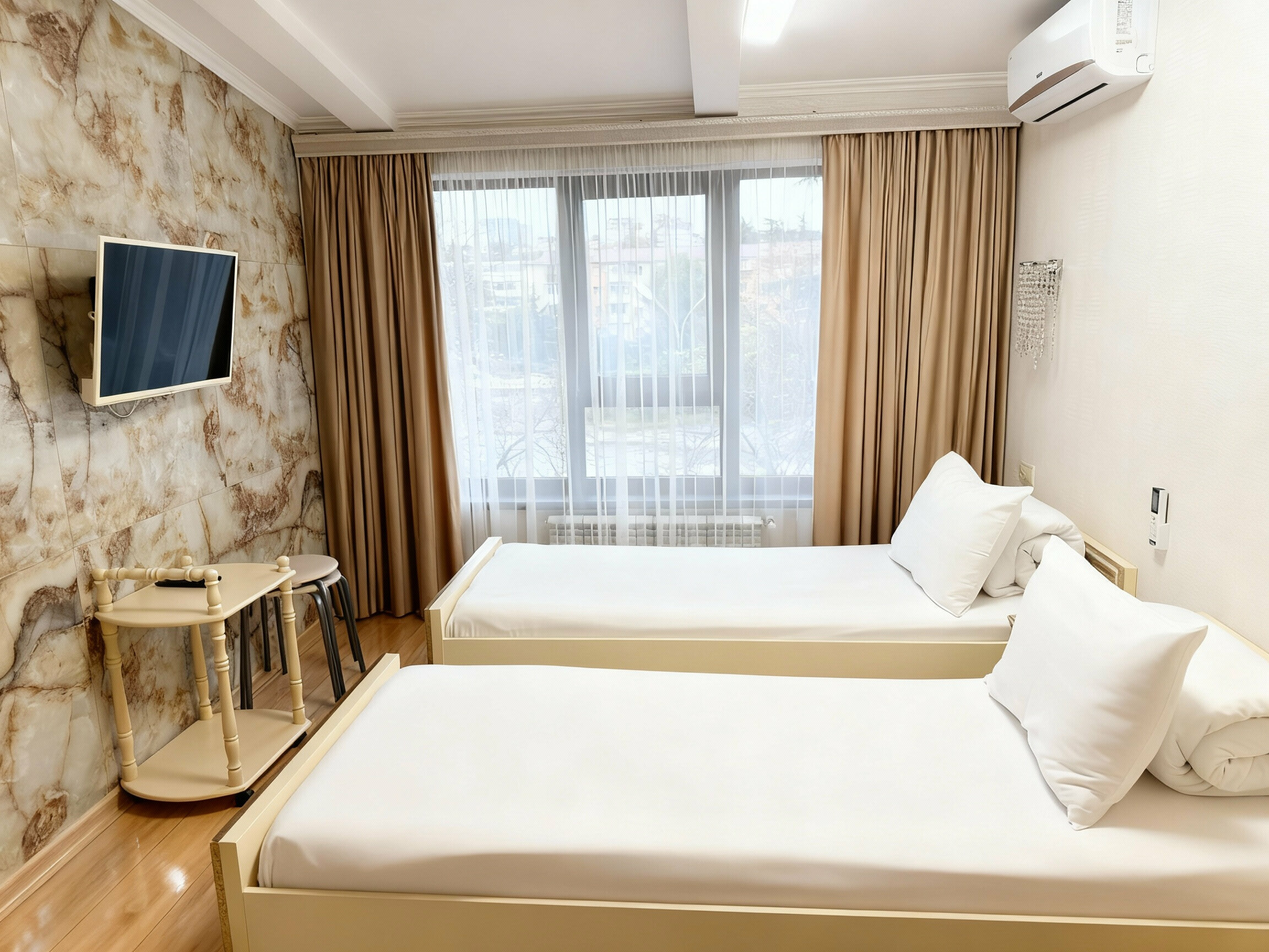 Улучшенный с кухней (вид на реку)