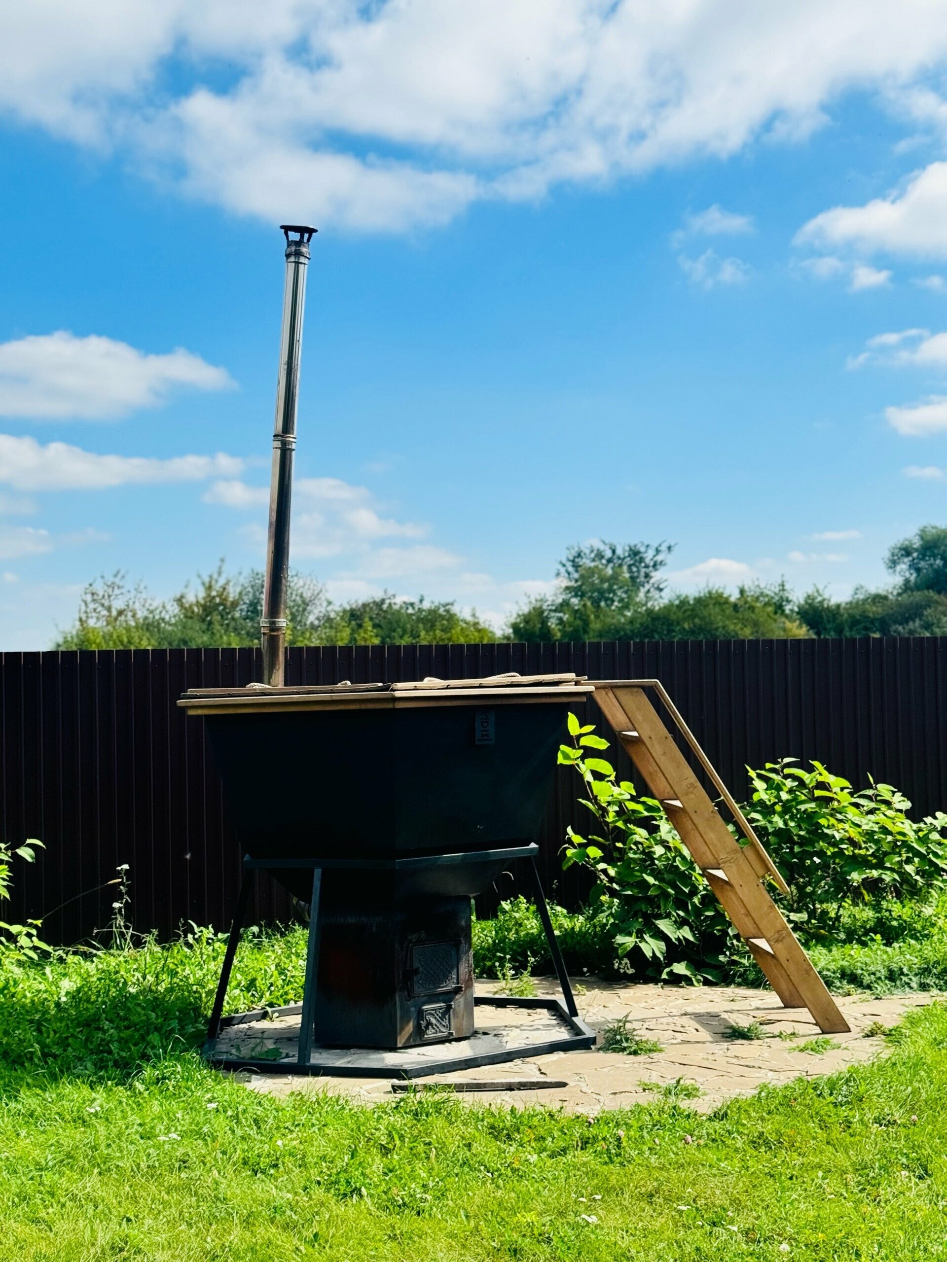 Дом треугольником