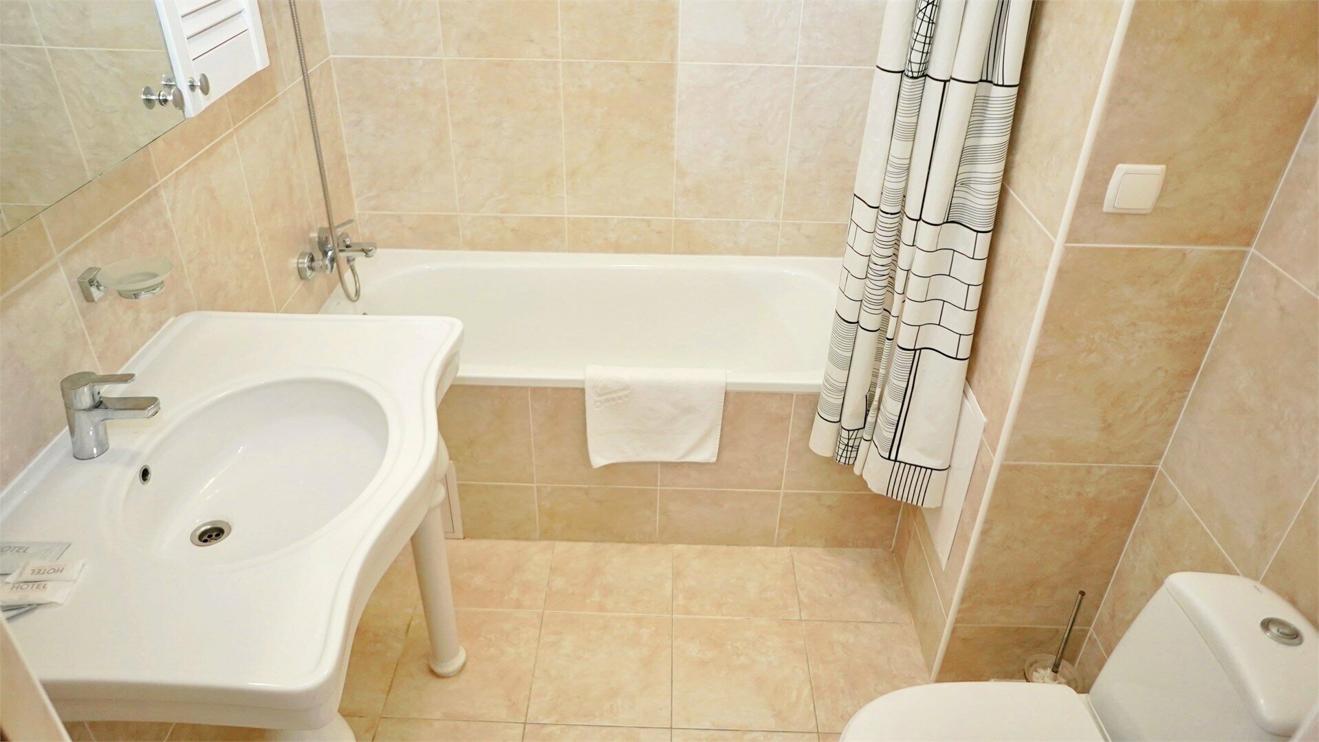 Стандартный двухместный номер с 1 кроватью или 2 отдельными кроватями и балконом