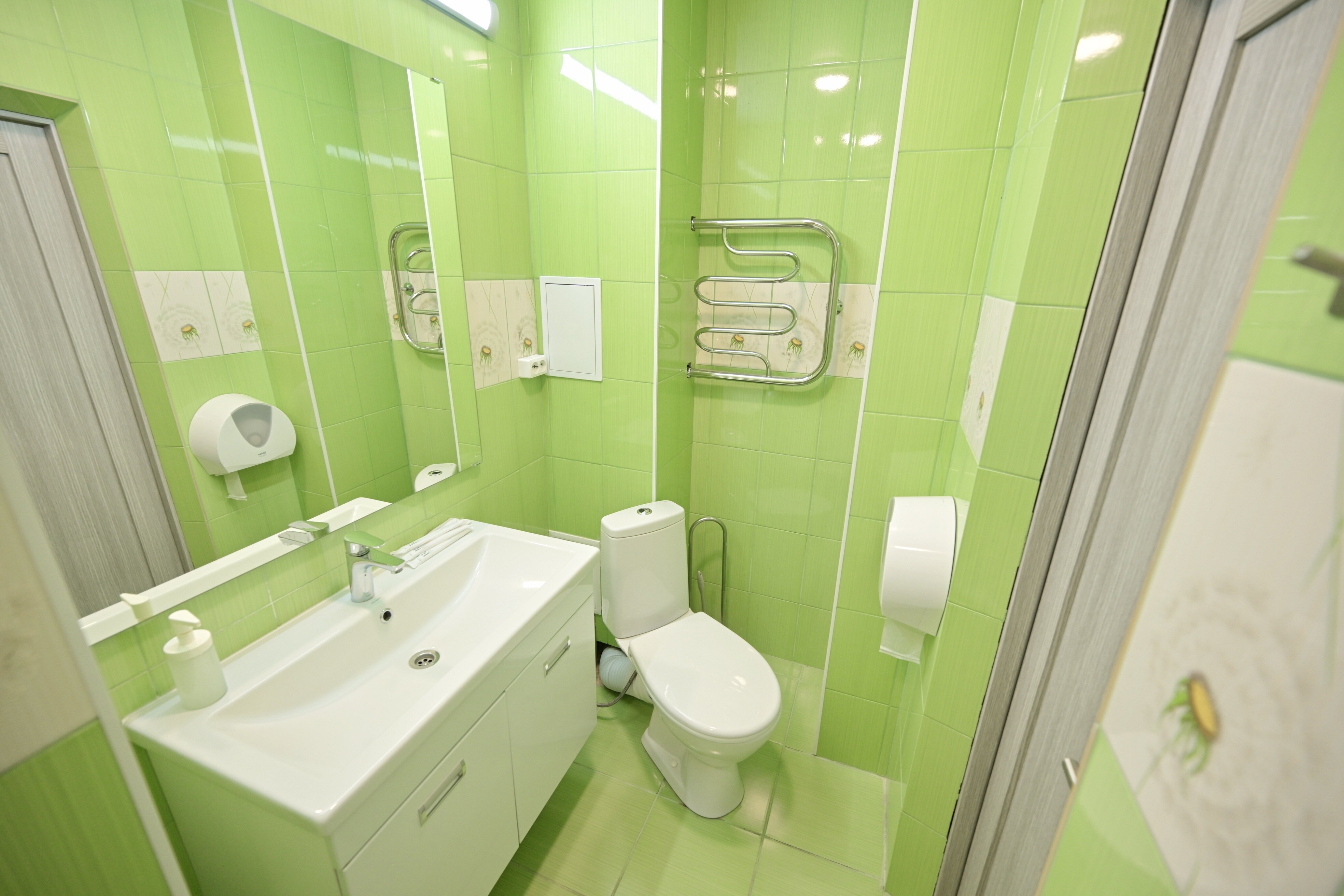 Cемейный номер с собственной ванной комнатой