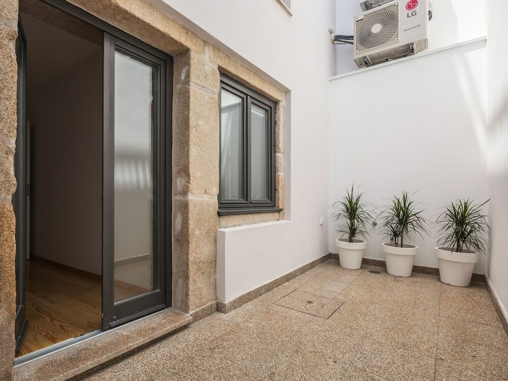 Family Apartment, 2 Bedrooms, Patio, Ground Floor (InSitu Trindade - City Life)