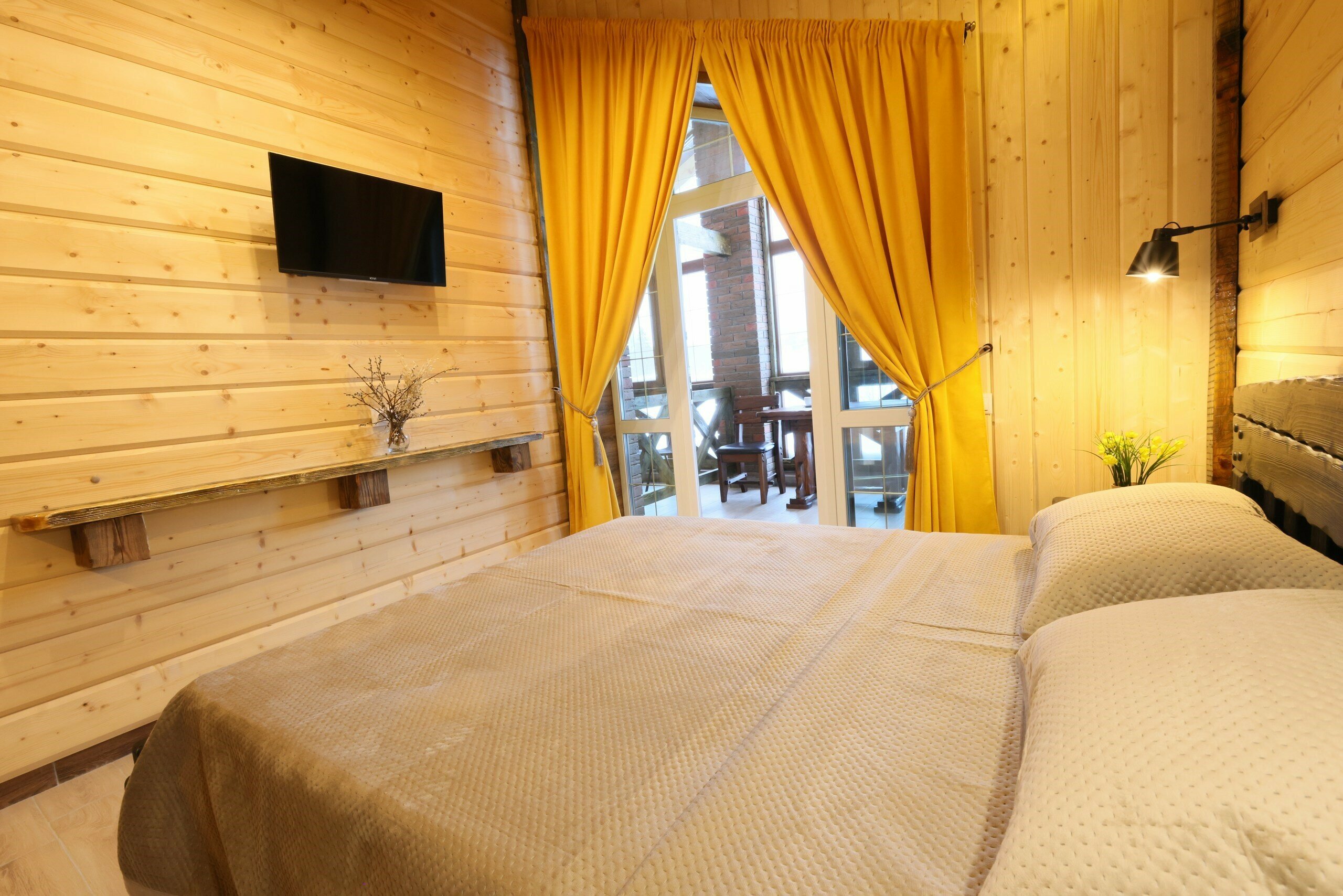 Дом с видом на озеро