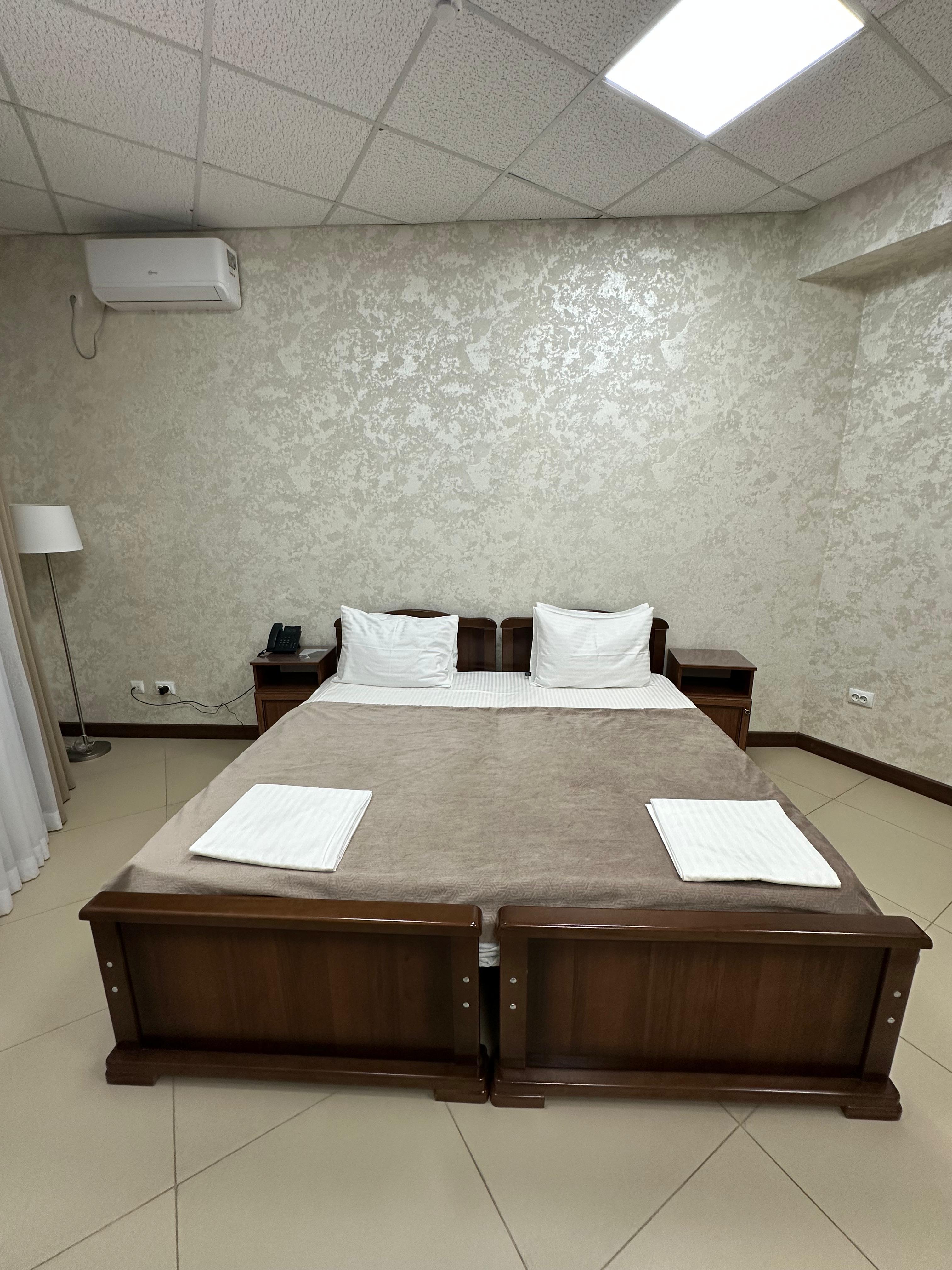 Стандартный двухместный номер с 1 кроватью или 2 отдельными кроватями и балконом