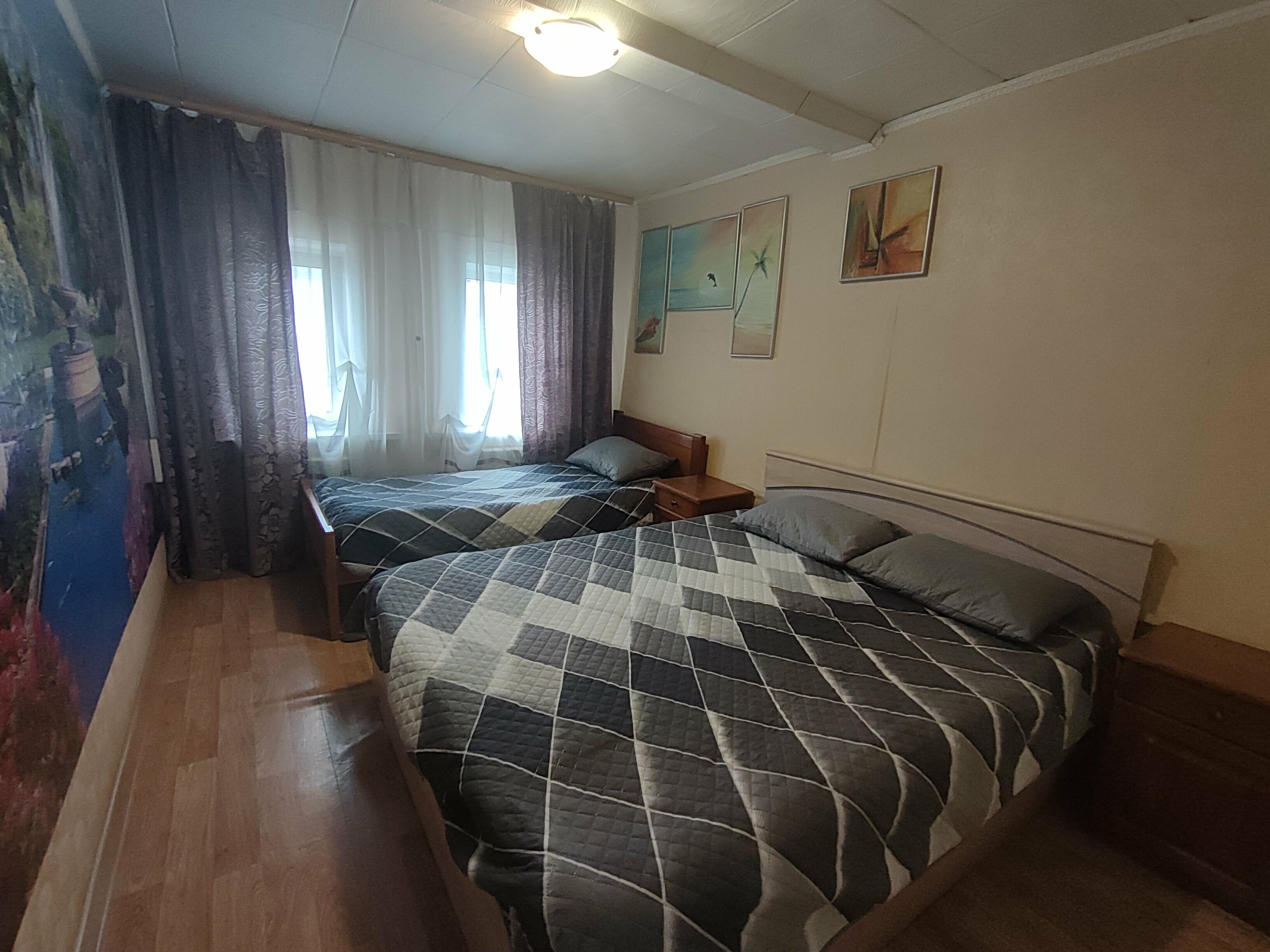 Cемейный номер с собственной ванной комнатой