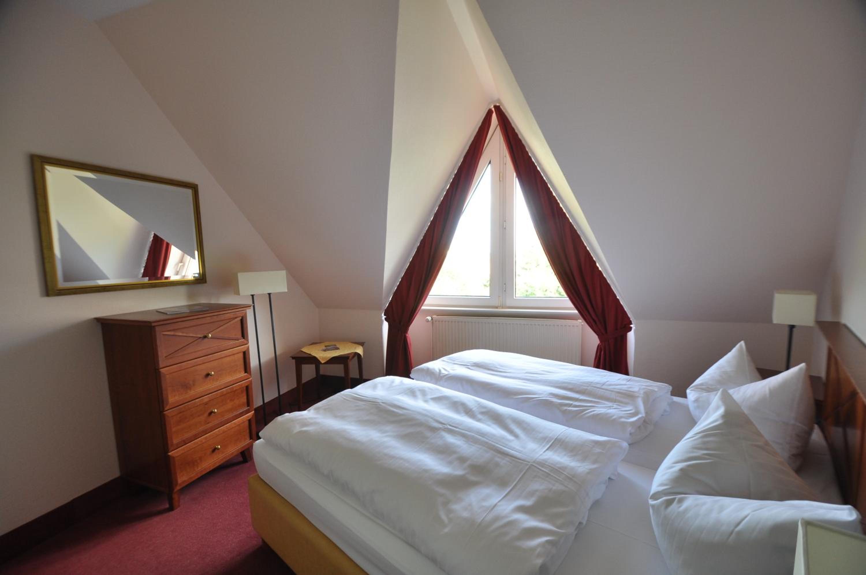 Apartment (2 Adults + 2 Children)