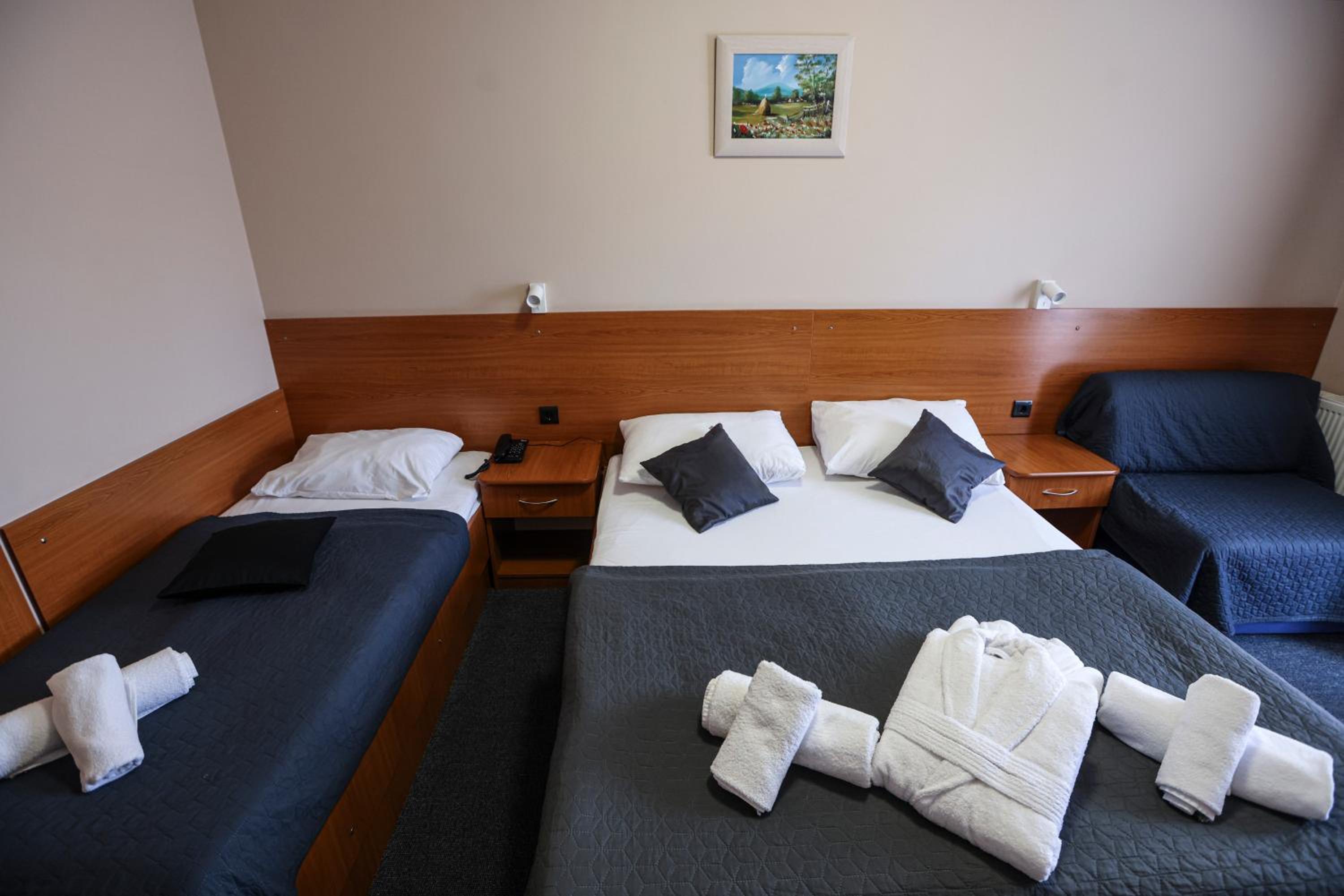 Triple Room (3 Adults)