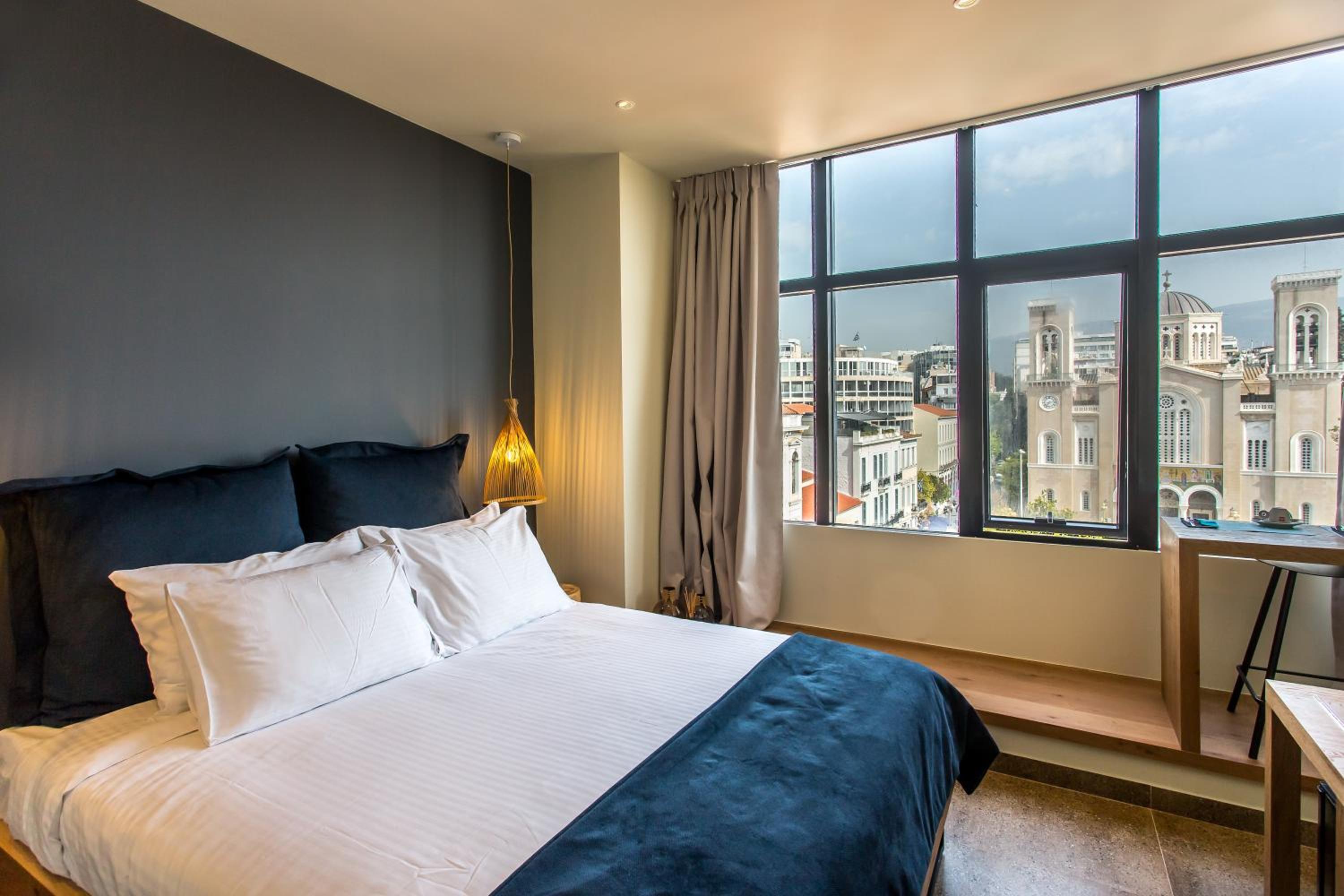 Junior Suite Metropolis View