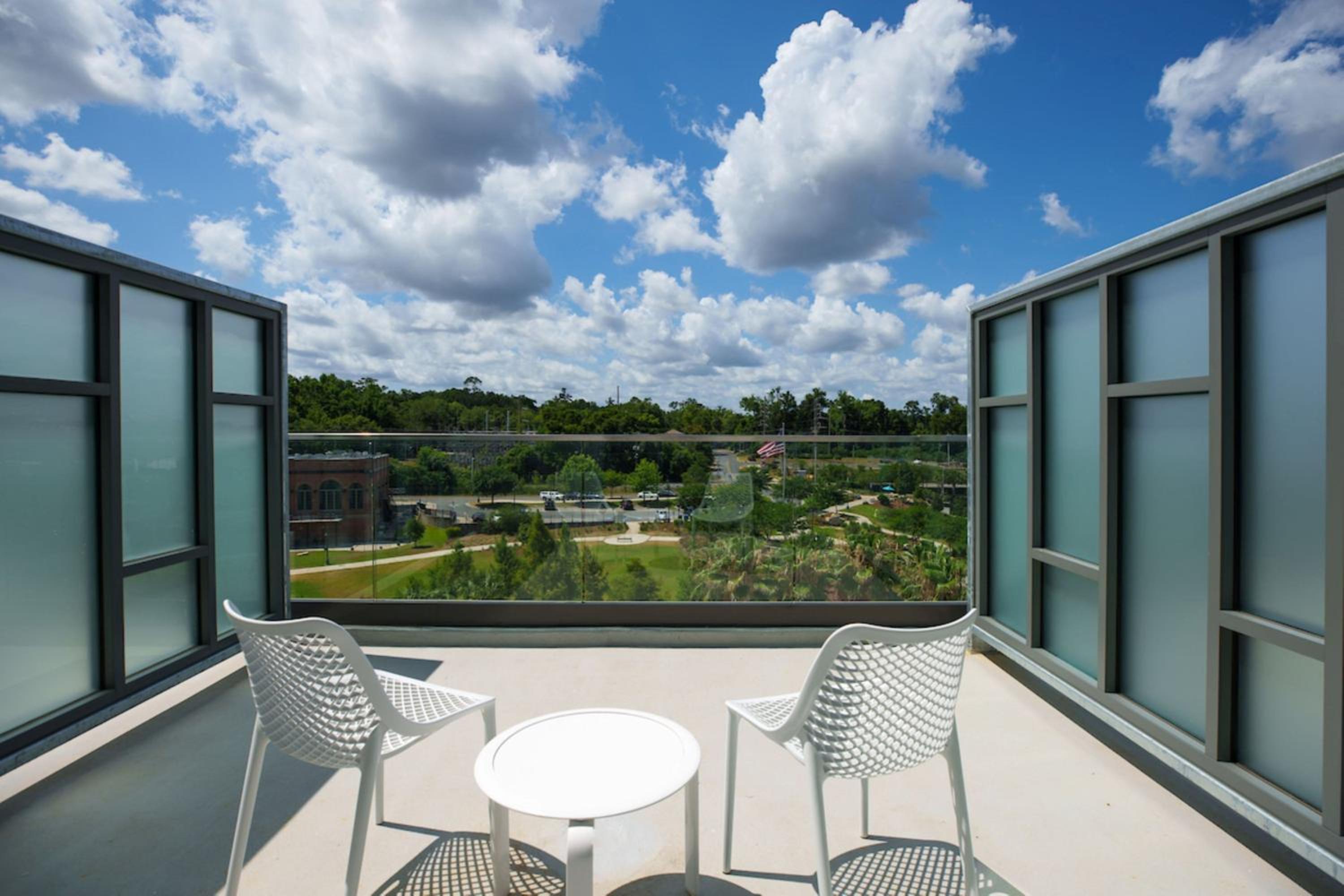 Executive Suite with 1 King, Sofa bed, Balcony