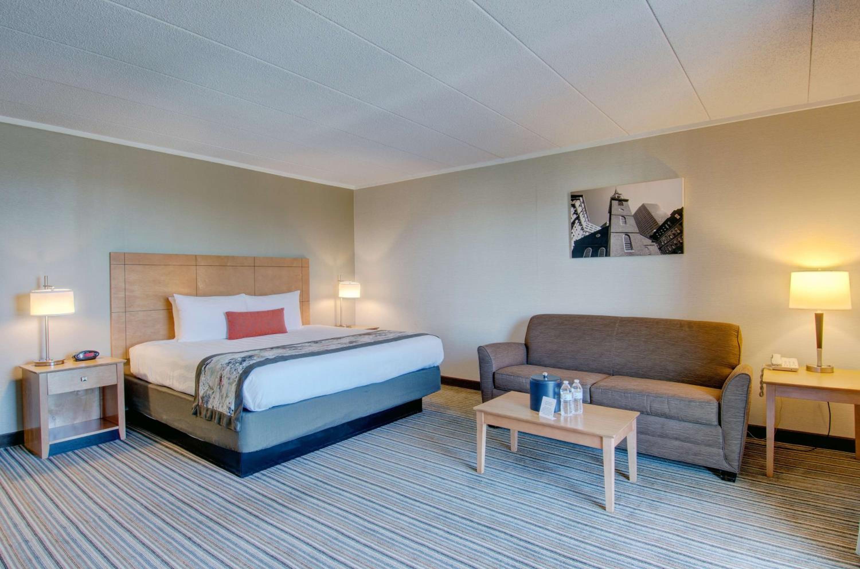 King Room with Sofa Bed and Balcony - Non-Smoking