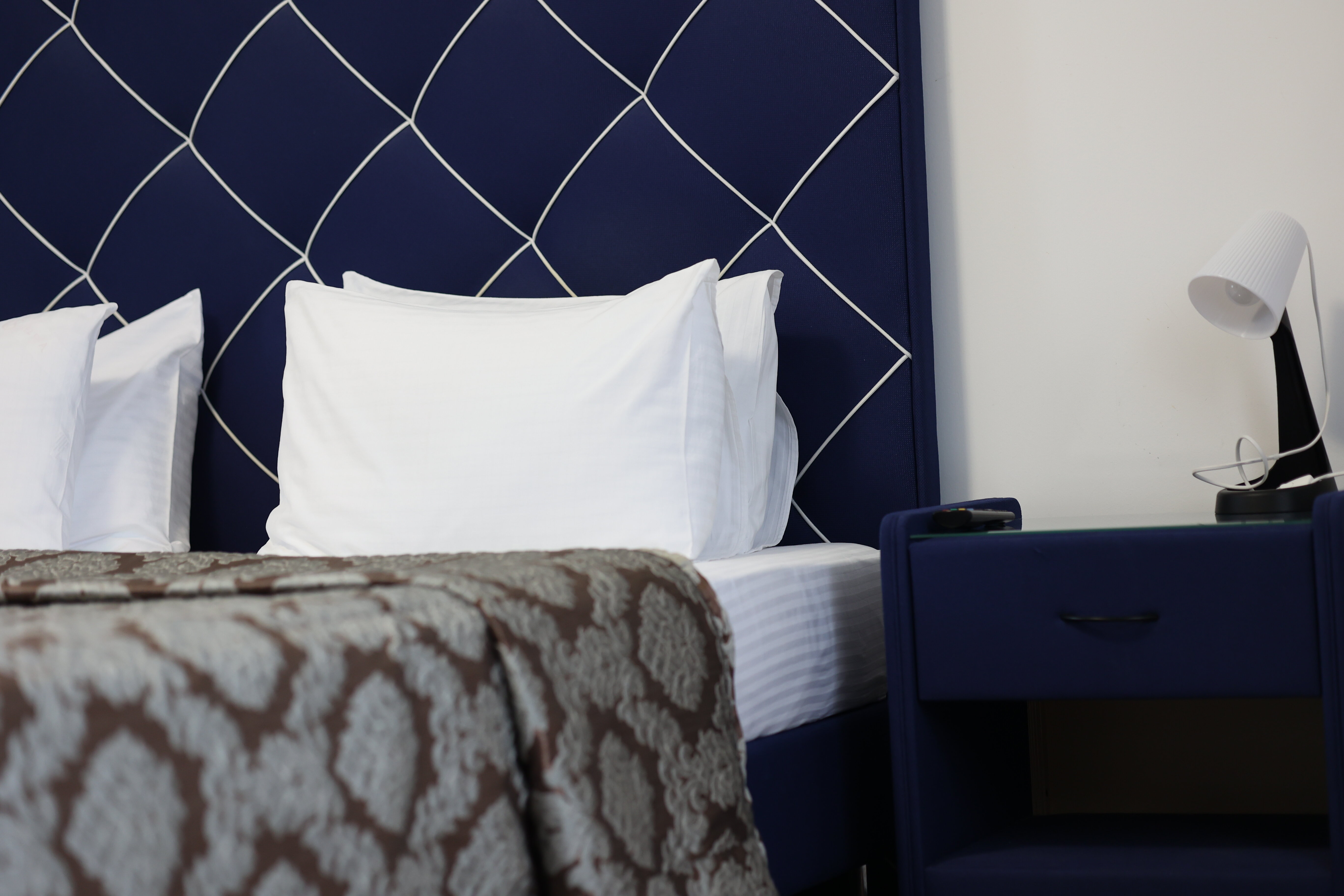 Улучшенный люкс