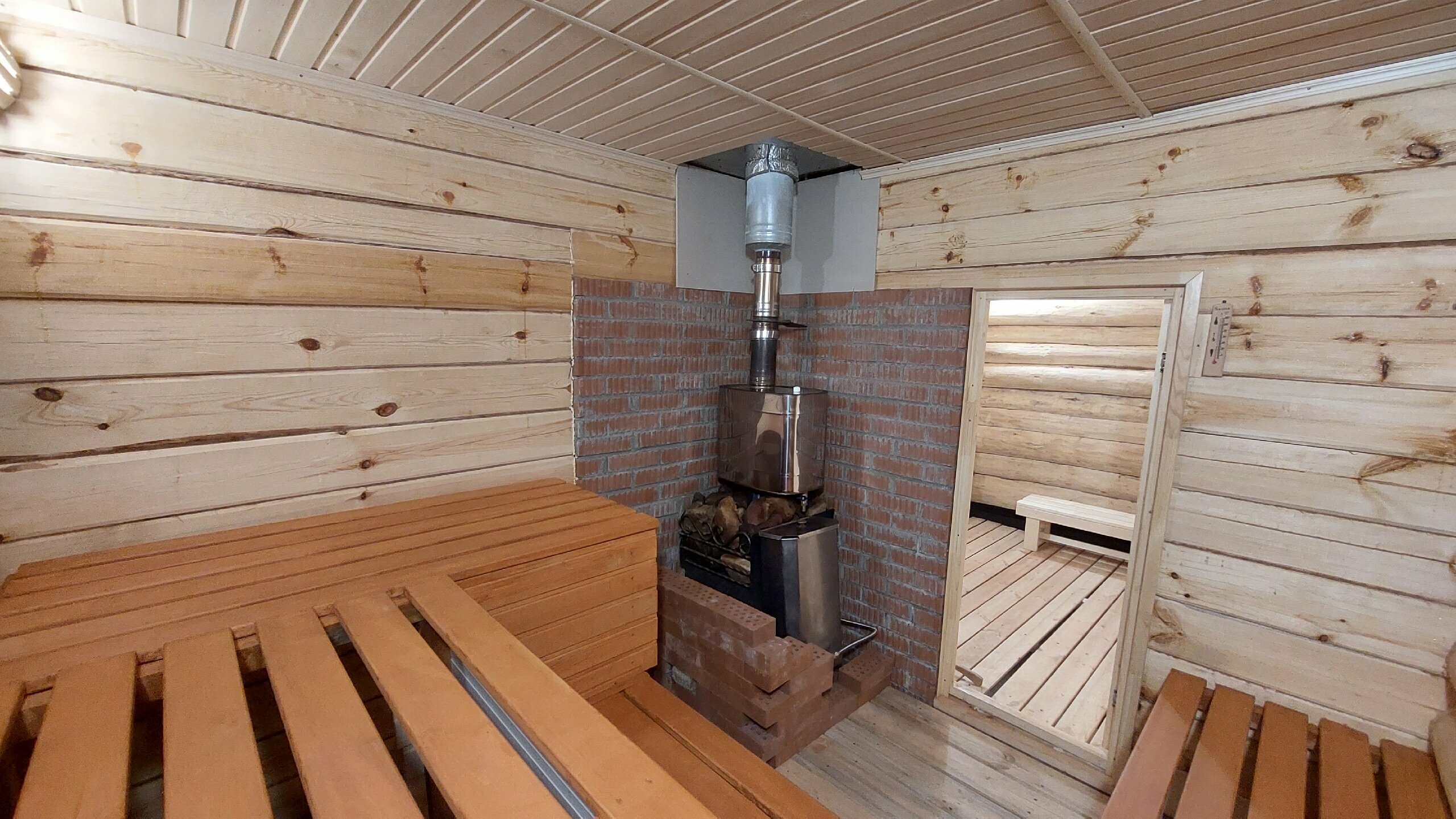 Семейный номер с видом на горы