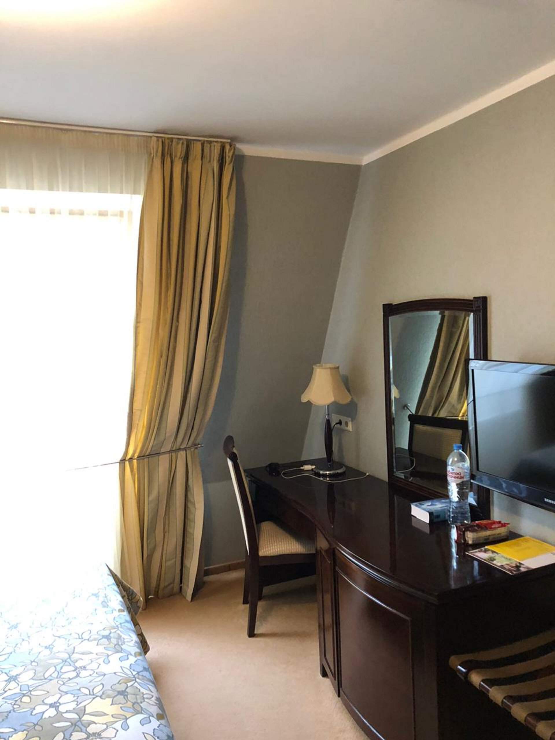 Улучшенный двухместный номер с 1 кроватью