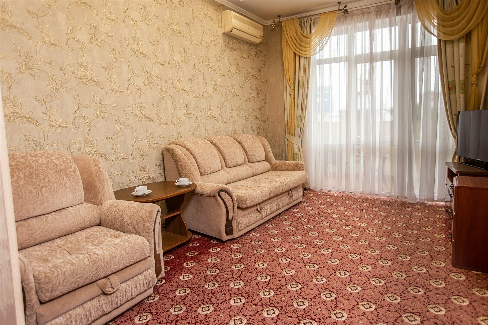 Олимп (Апартаменты с балконом)