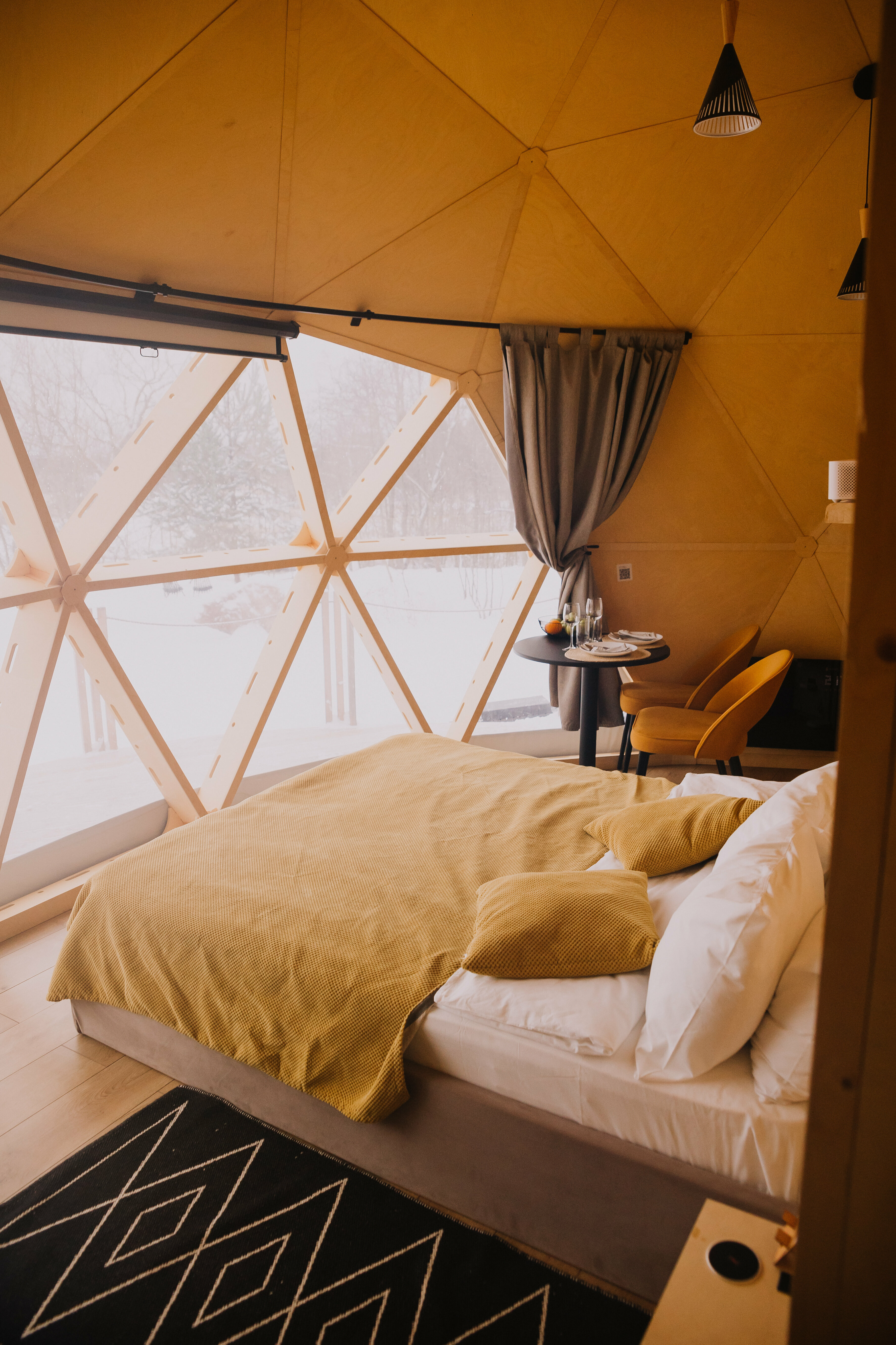 Глэмп №2 с видом на залив