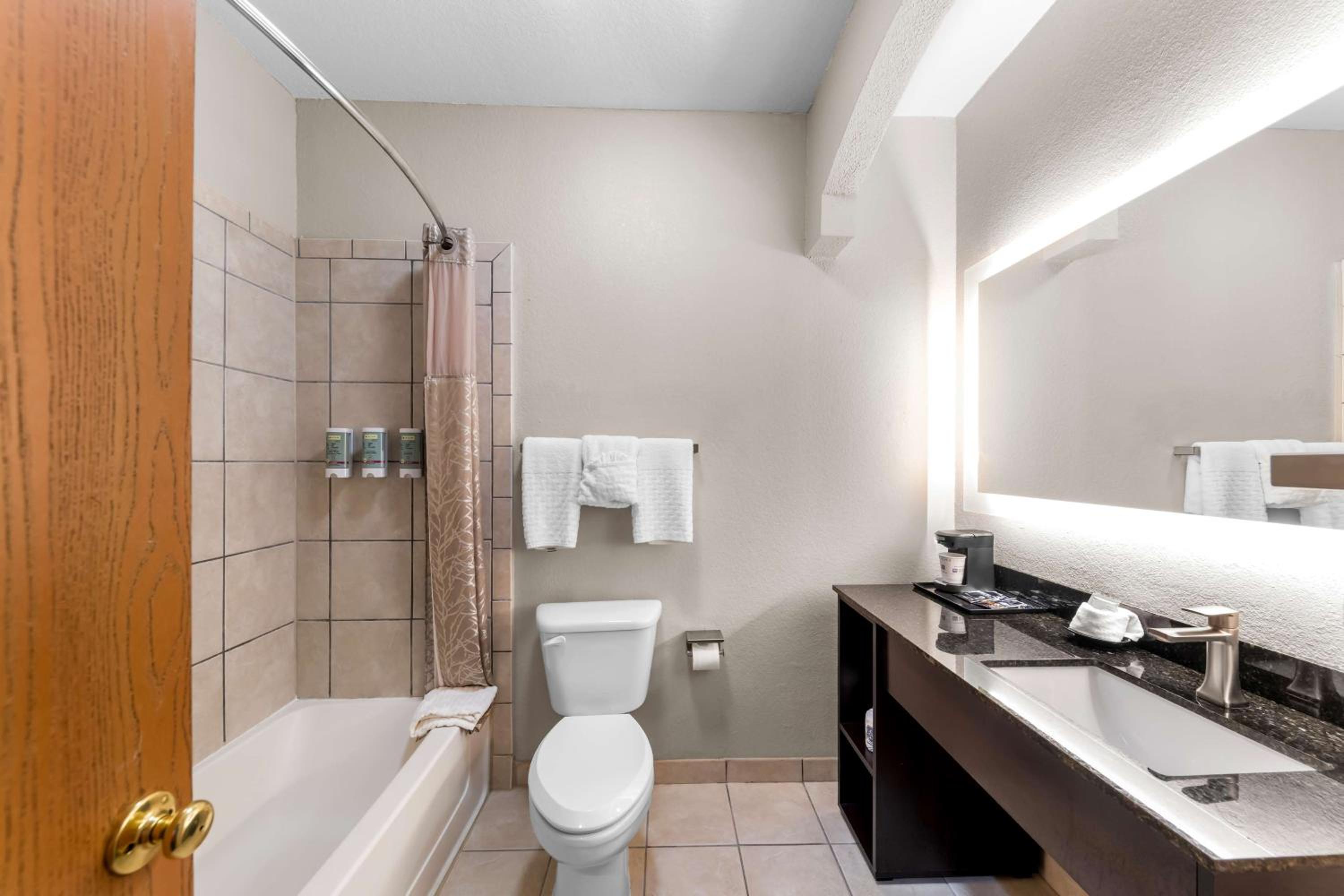 Double Room with Two Double Beds - Non-Smoking