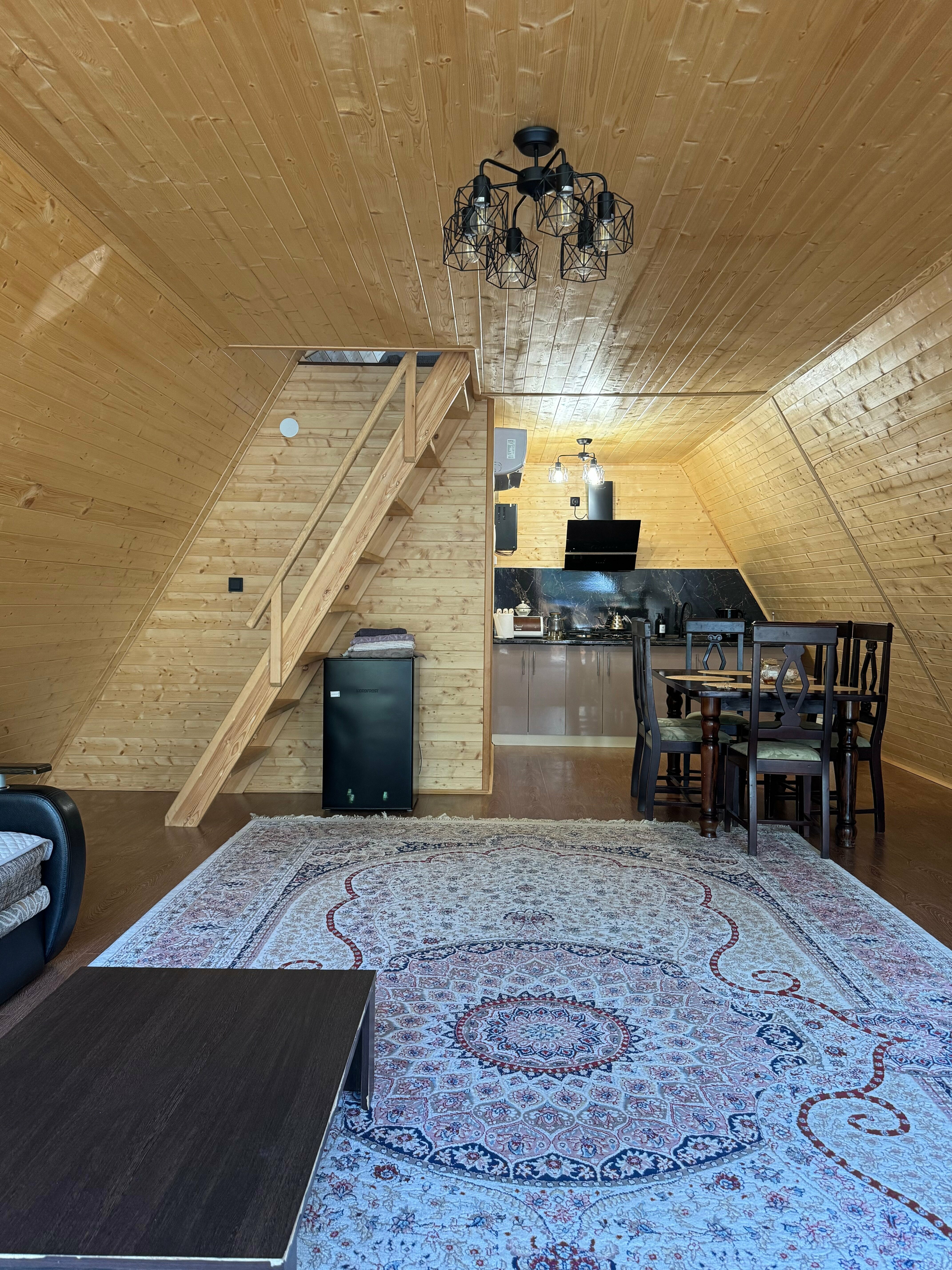 Семейный номер с видом на горы