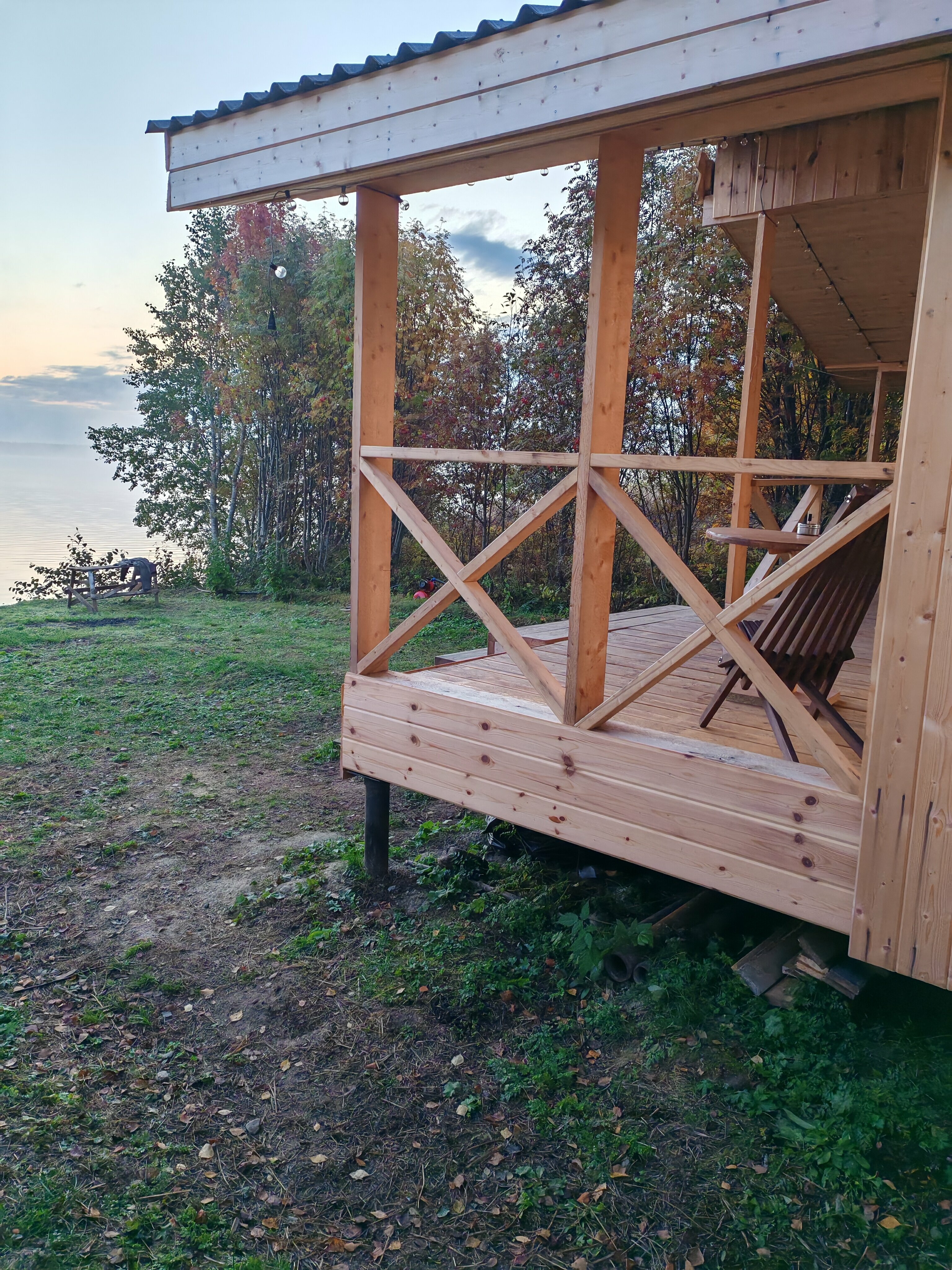 Коттедж у озера 10м