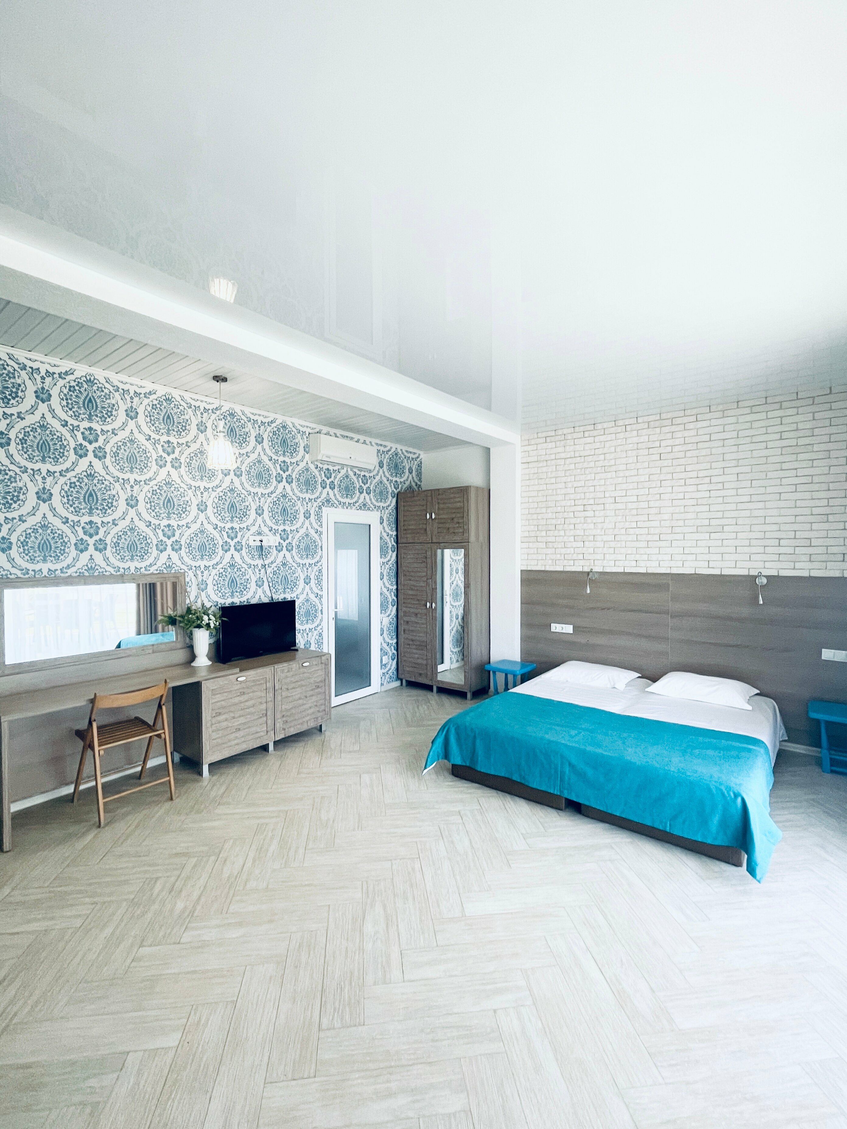 Апартаменты с балконом