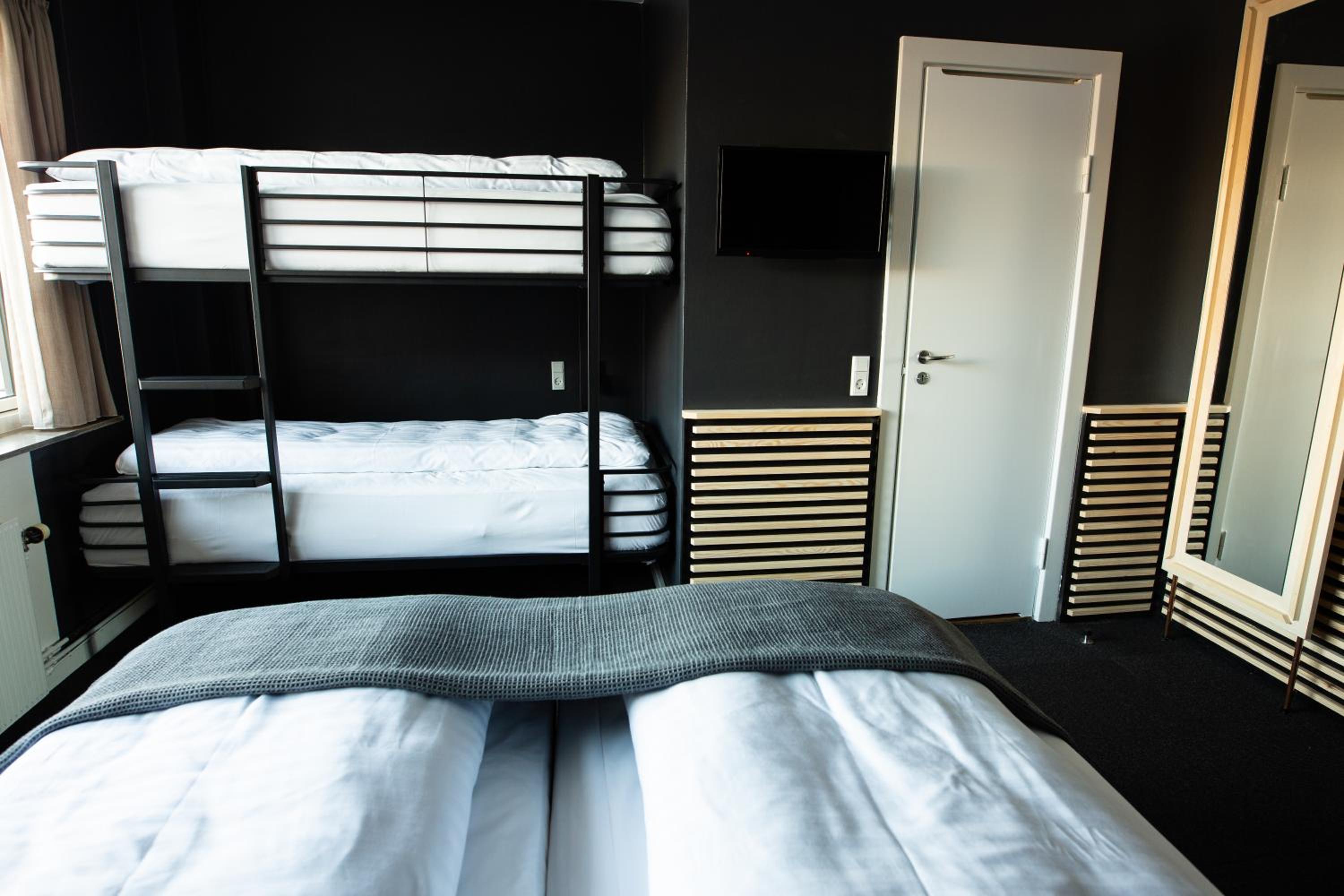 Standard Family Room