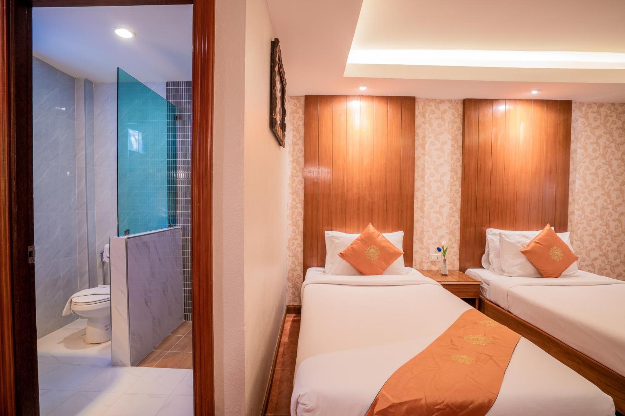 Deluxe Twin Bungalow- Newly Renovated