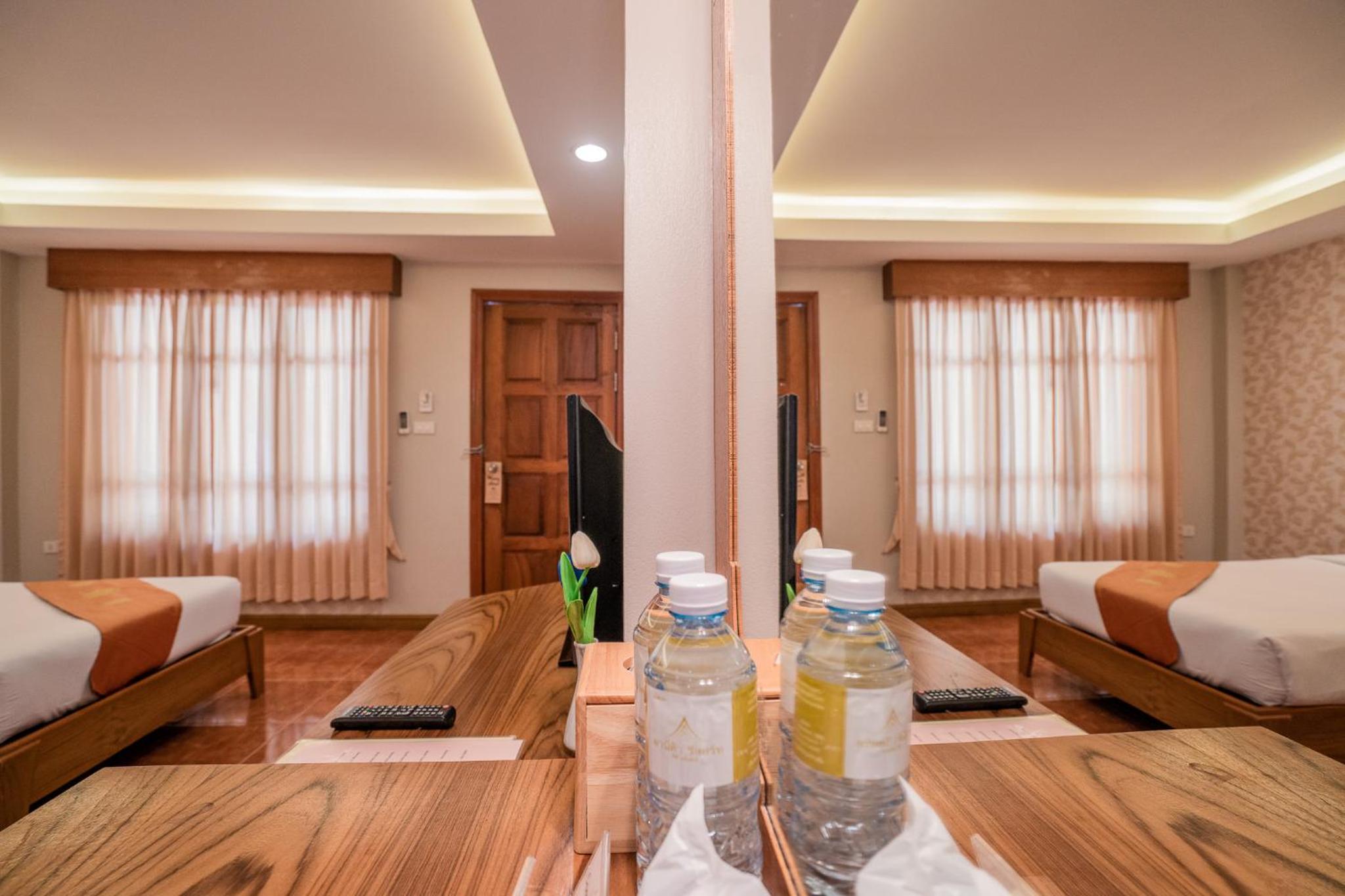 Deluxe Twin Bungalow- Newly Renovated