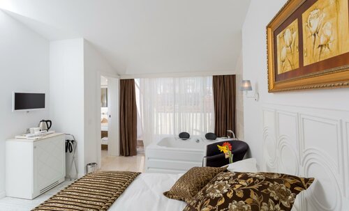 Junior Suite в Wise Boutique Hotel & SPA