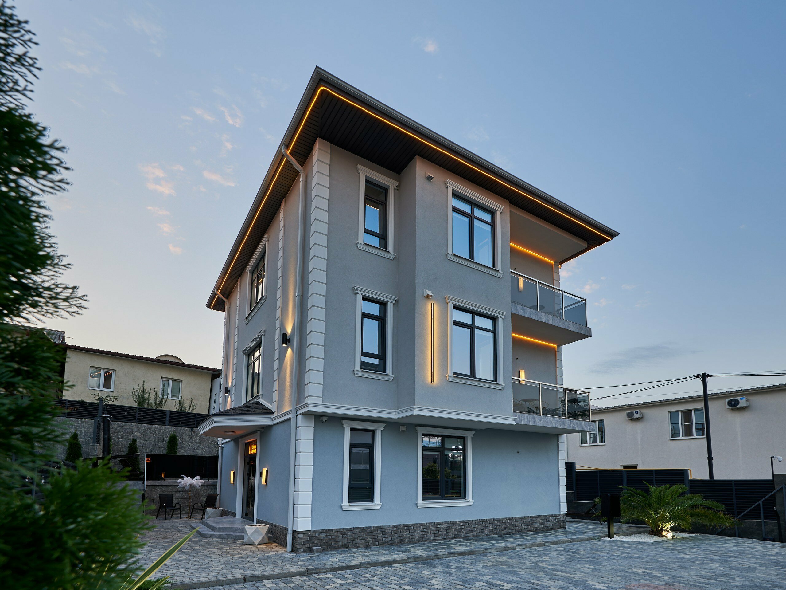 Люкс с видом на бассейн