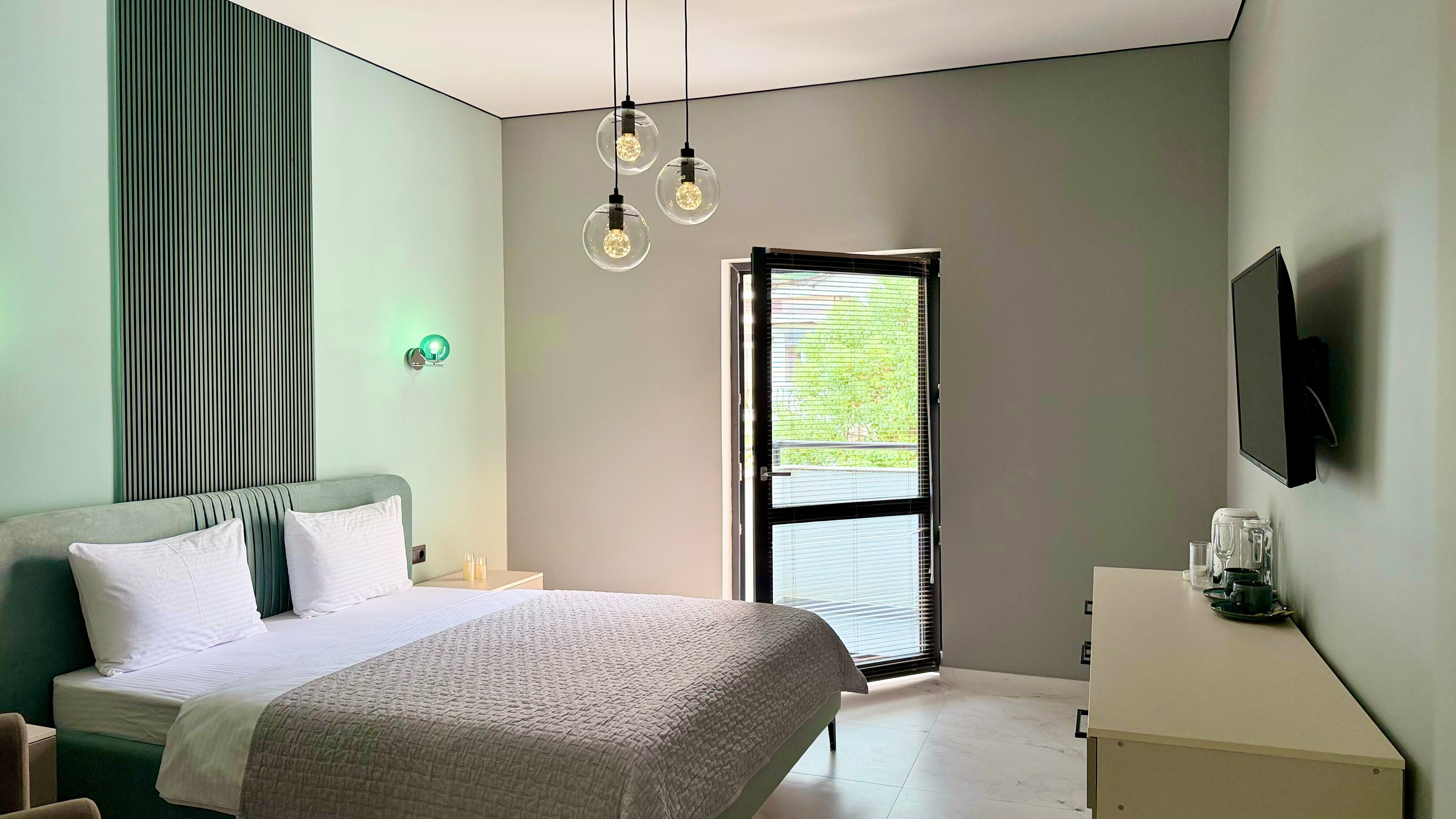 Стандарт с балконом и видом на горы