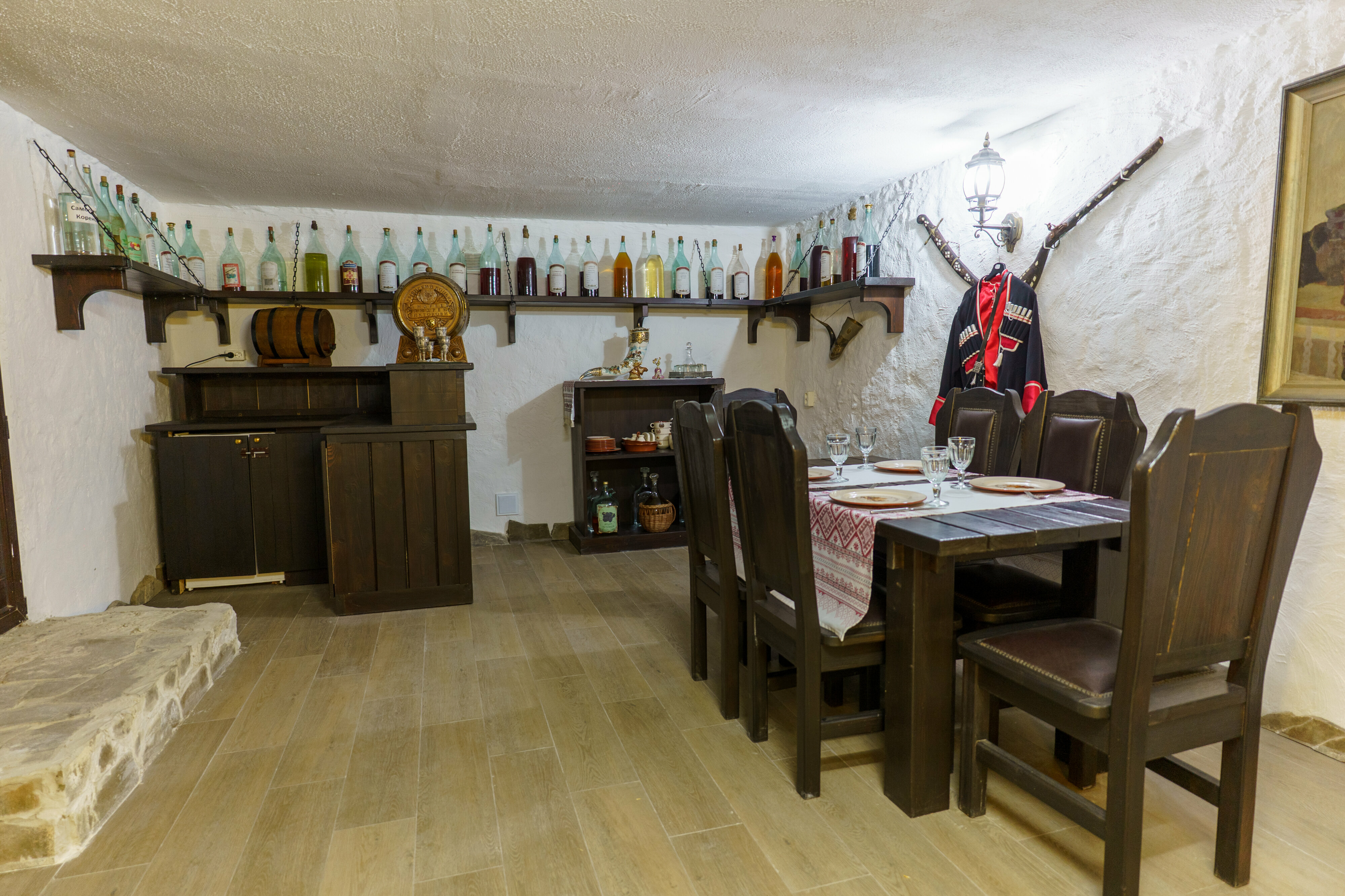 "Дом Рыбака №2" на берегу реки, с 3-мя спальнями, закрытой территорией и зоной барбекю