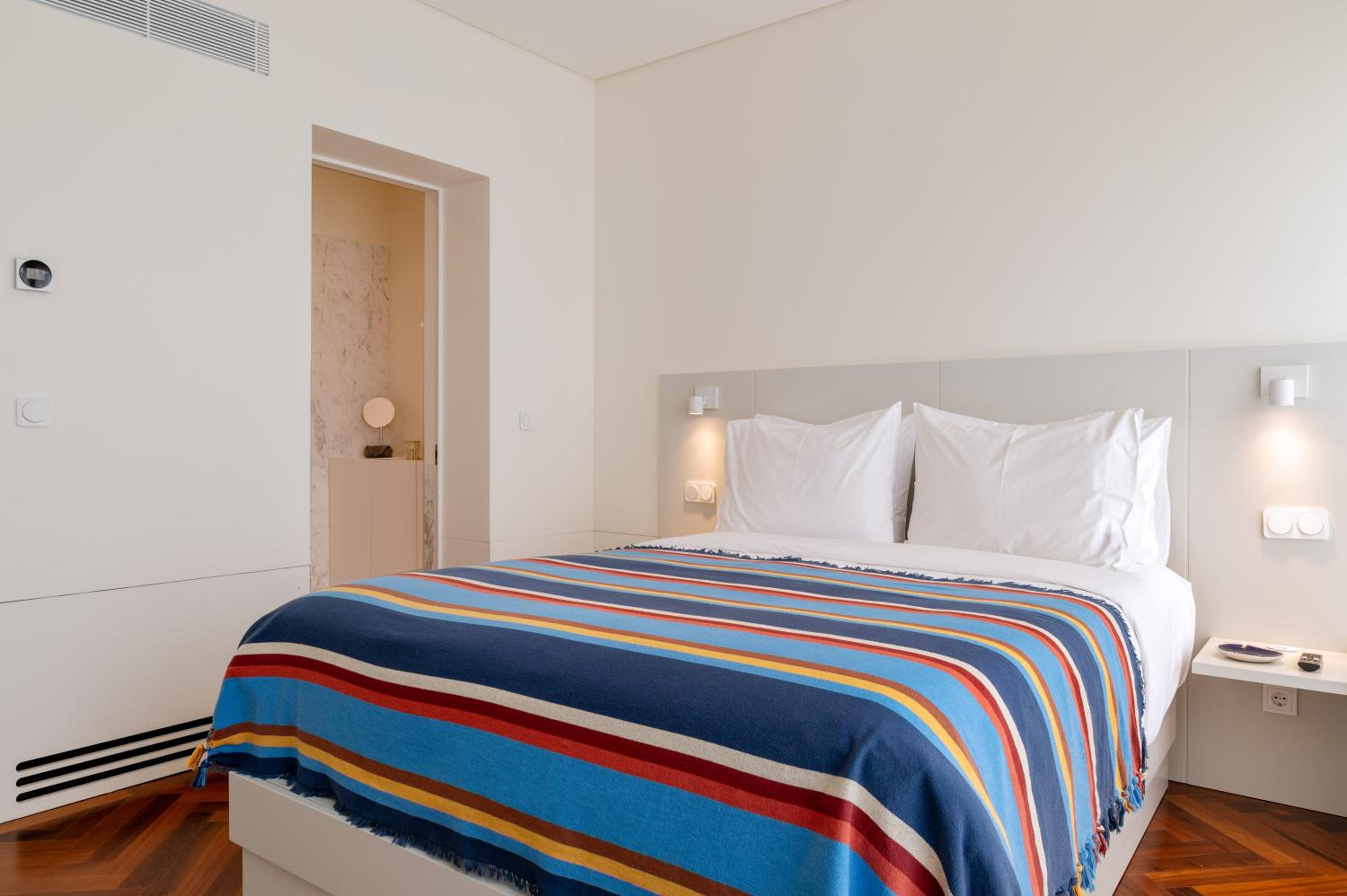 Two-Bedroom Premium Apartment with Balcony and City View