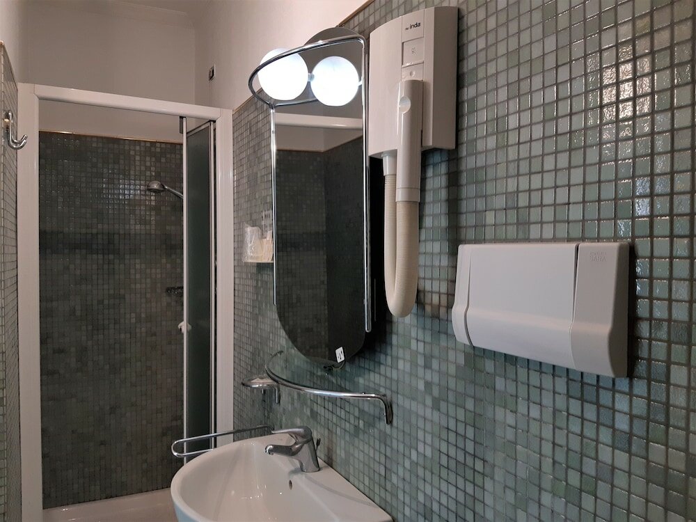 Standard Triple Room, Balcony, City View